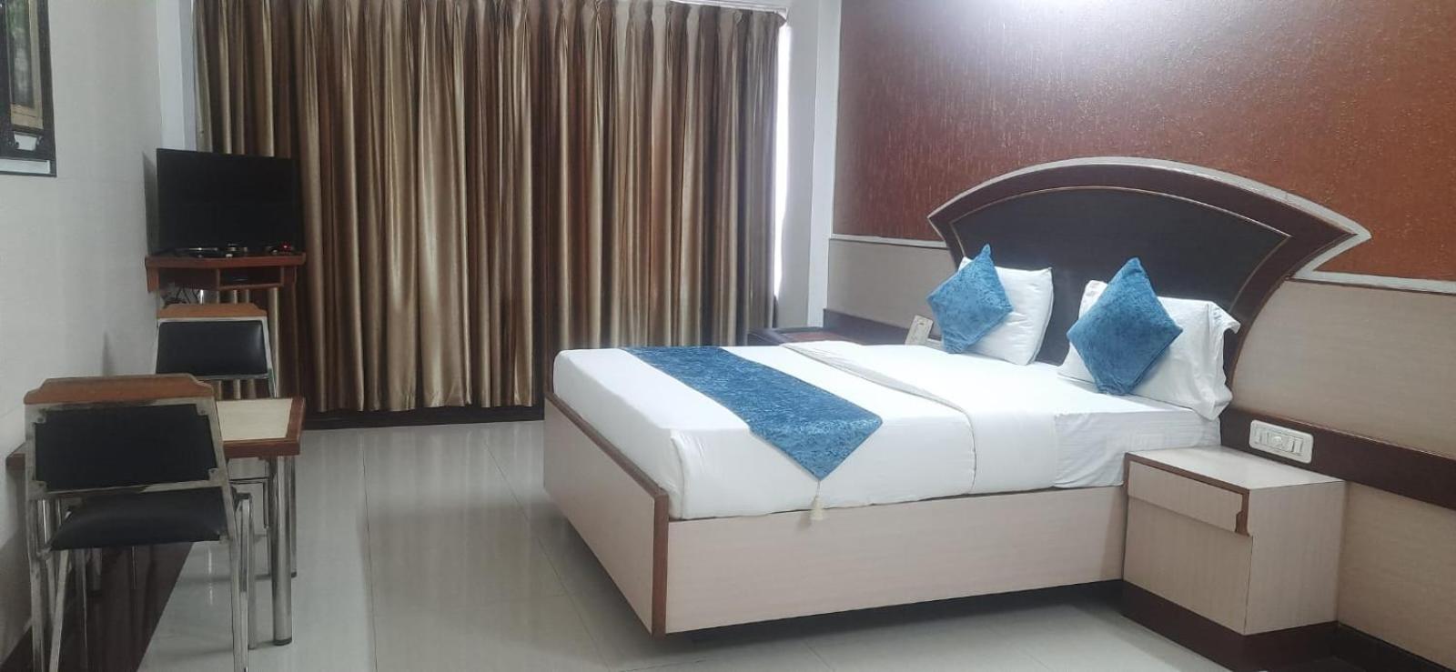 Deluxe Triple Room - Photo 2