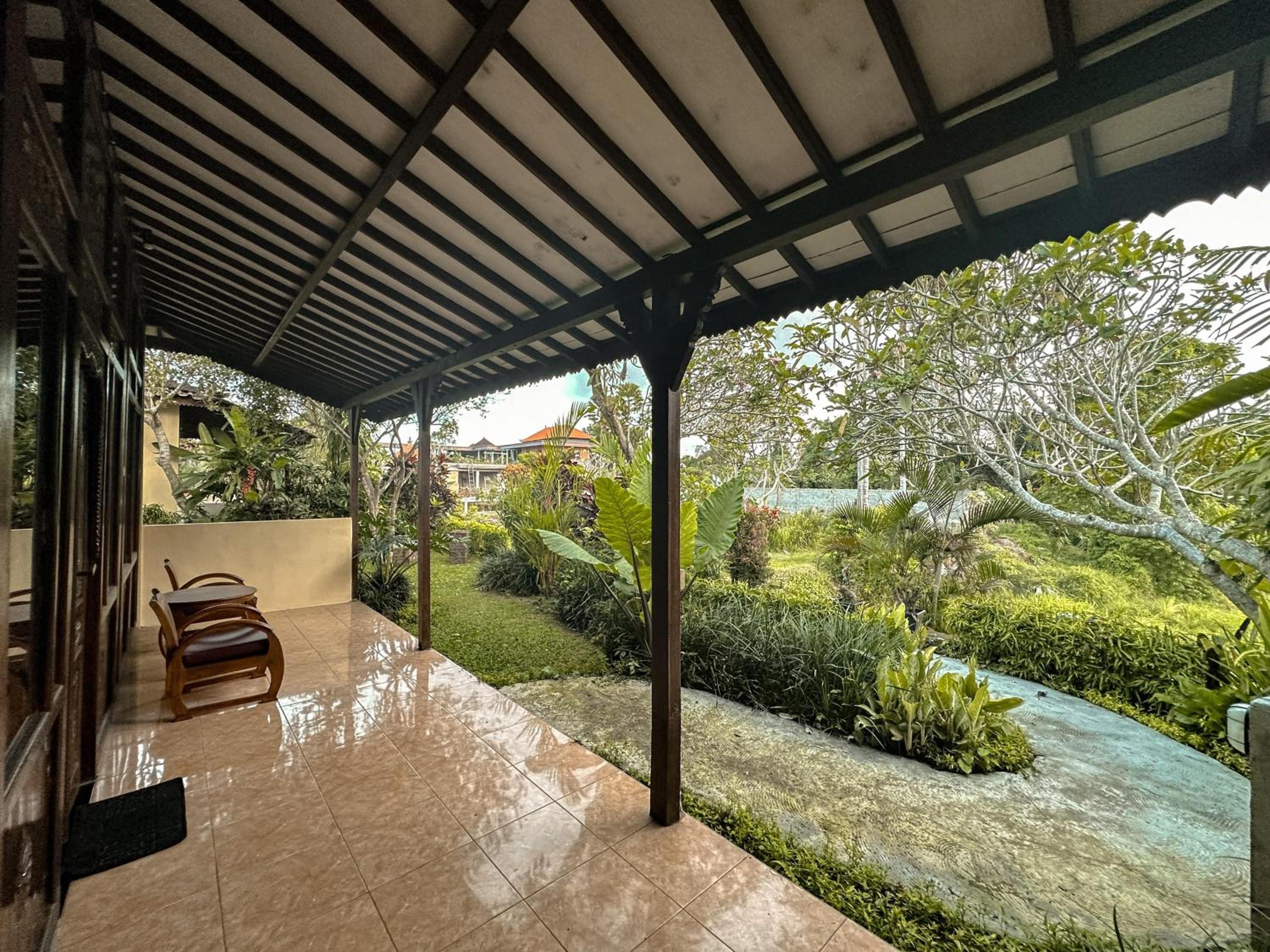 Double Room with Pool View - Photo 3