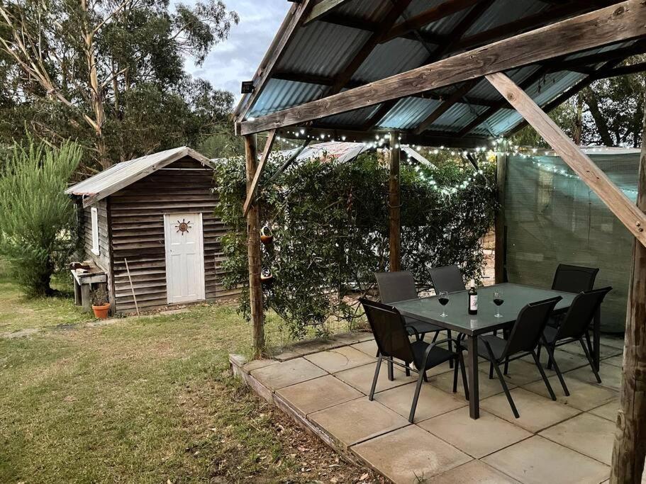 Three-Bedroom House photo 2