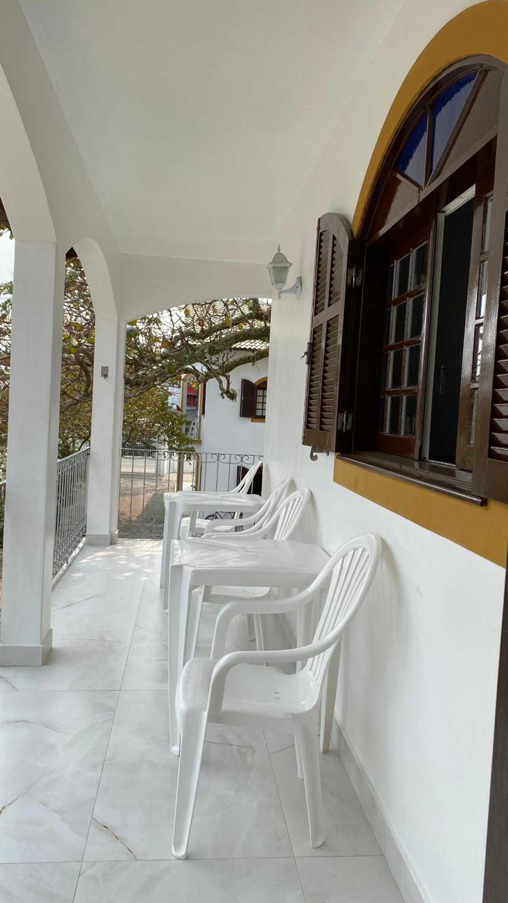 Apartment with Balcony - Photo 14
