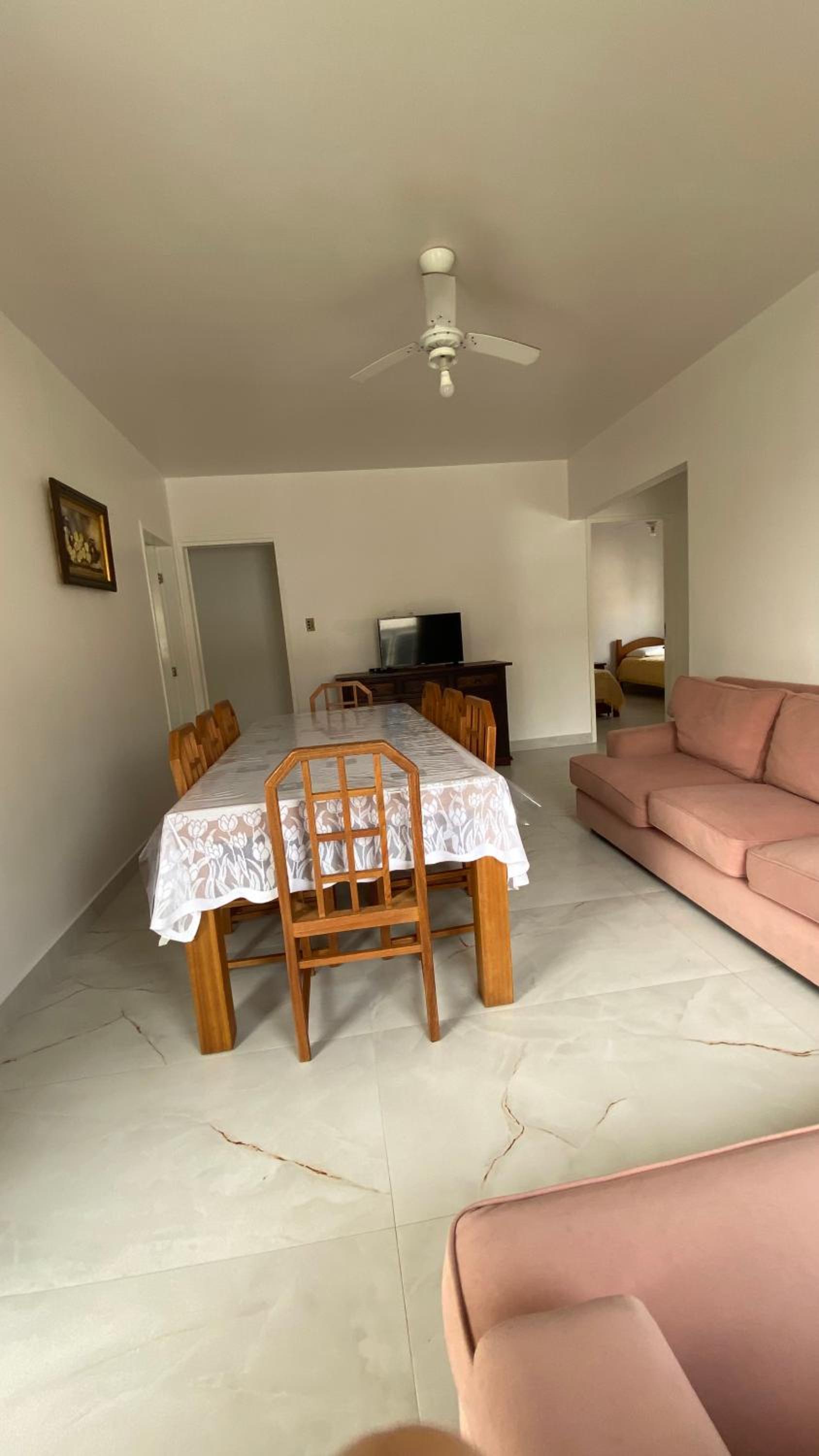 Apartment with Balcony - Photo 10
