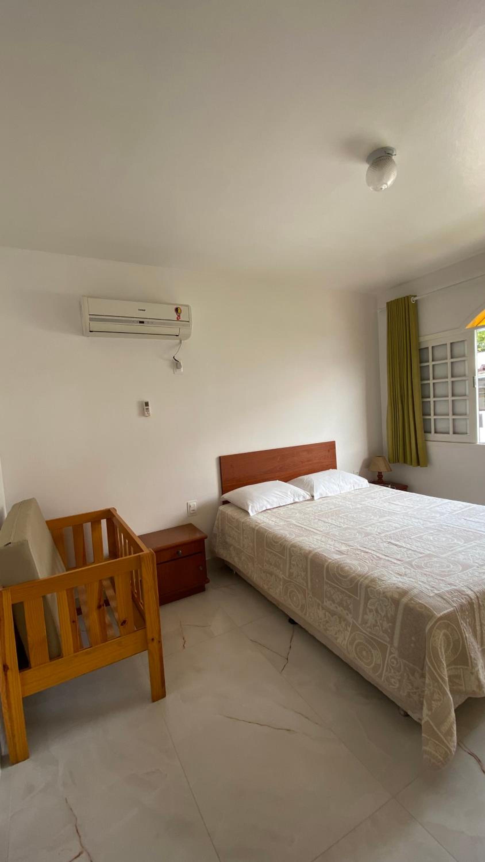 Apartment with Balcony - Photo 8