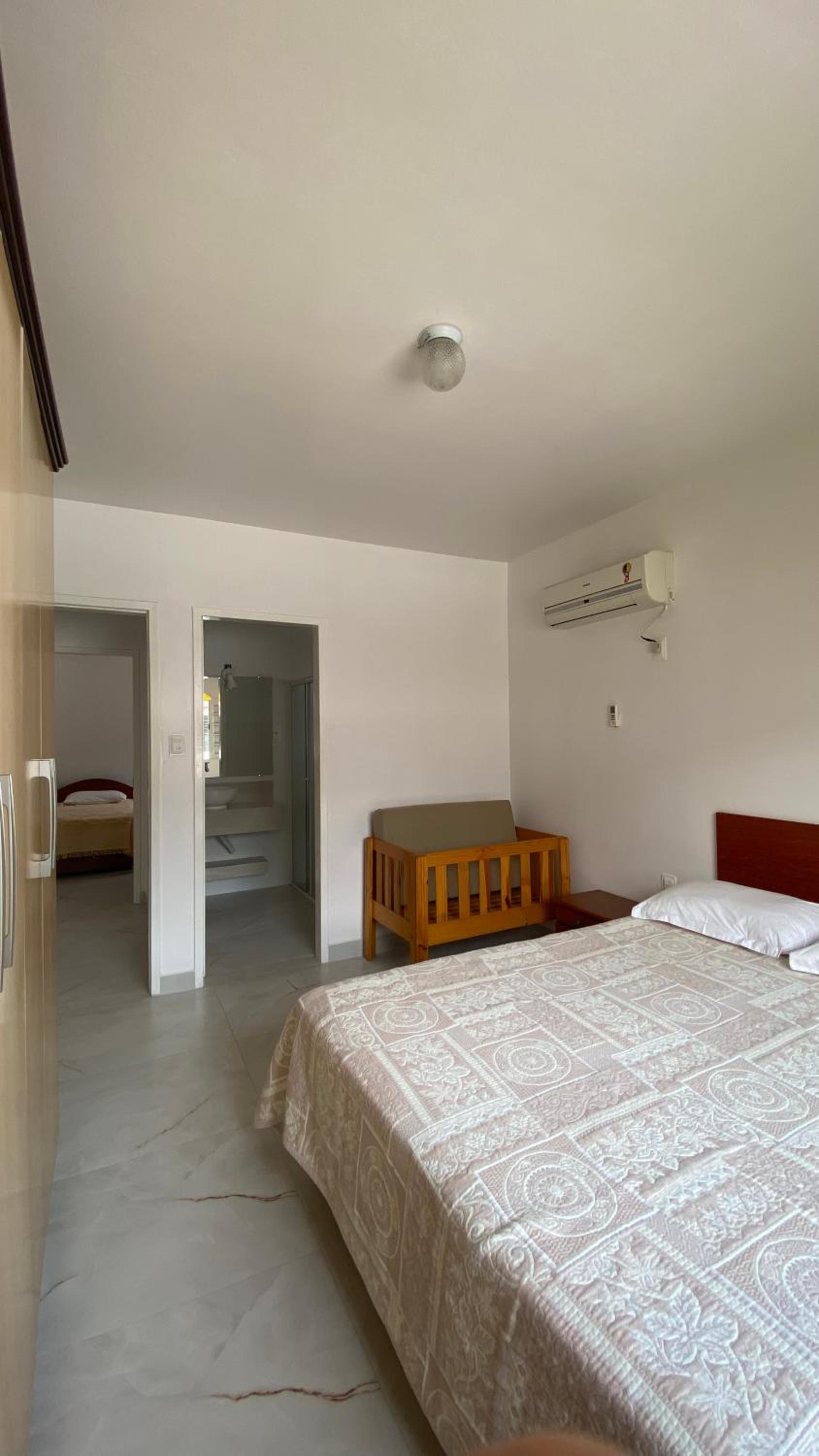 Apartment with Balcony - Photo 12