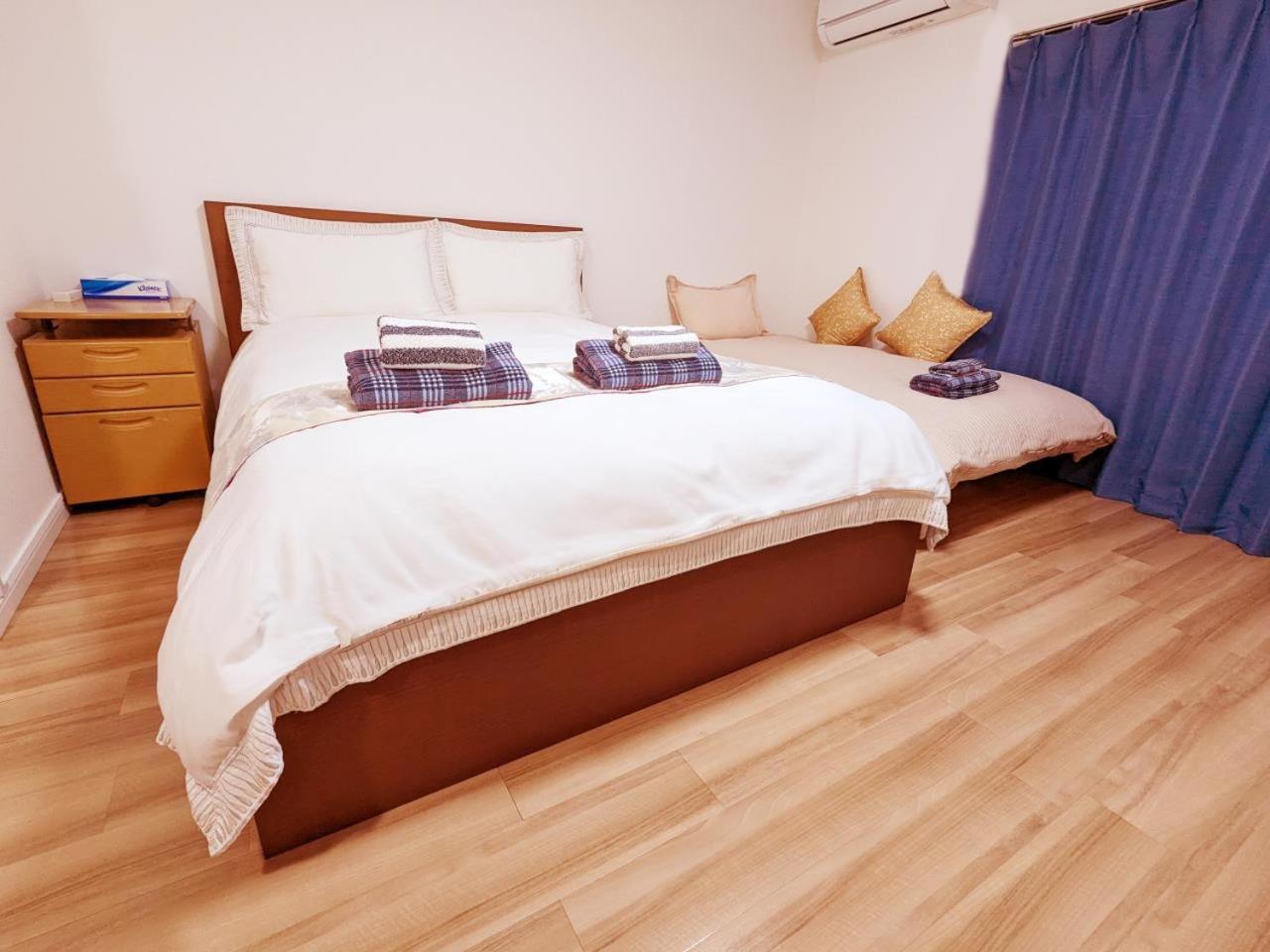 Economy Triple Room