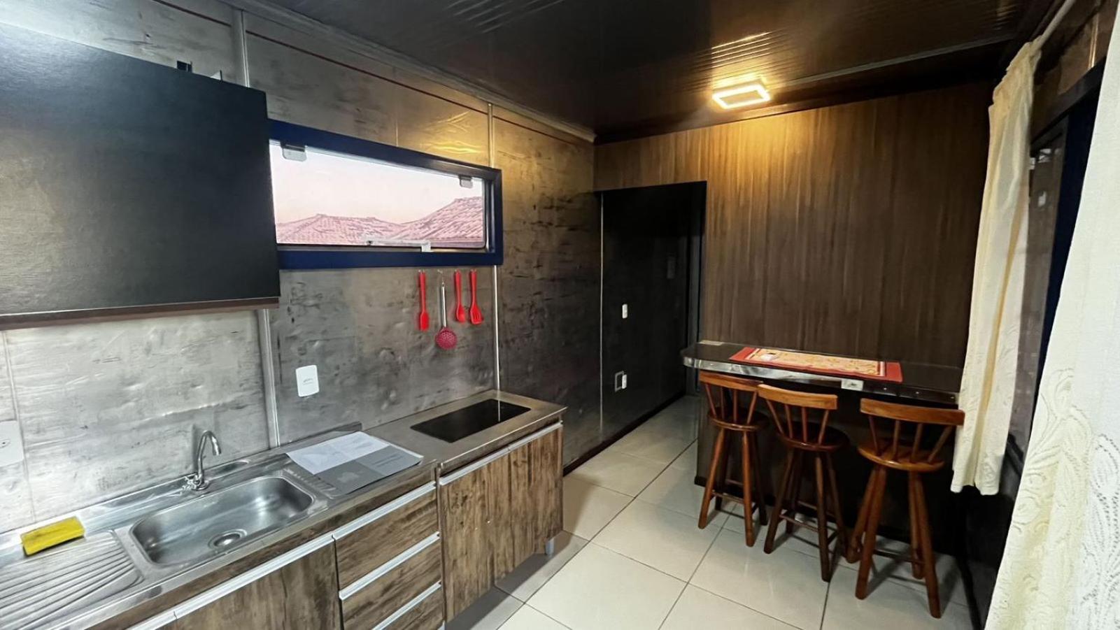 Apartment With Shared Bathroom photo 3