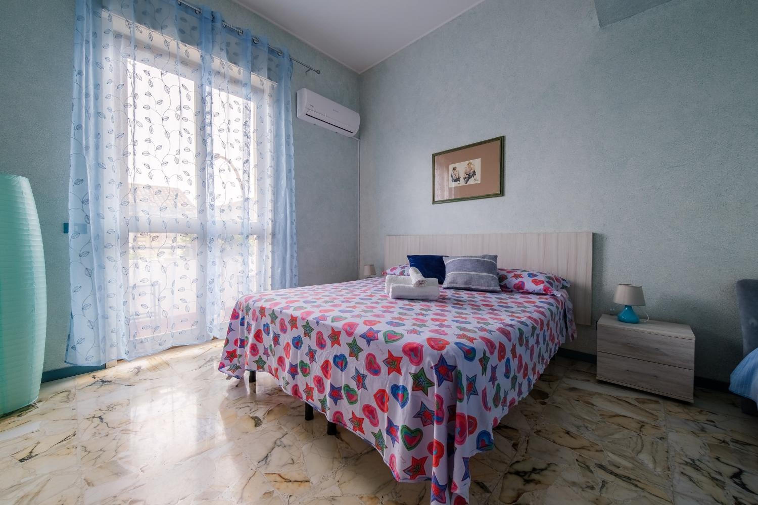 Three-Bedroom Premium Apartment with Balcony photo 2