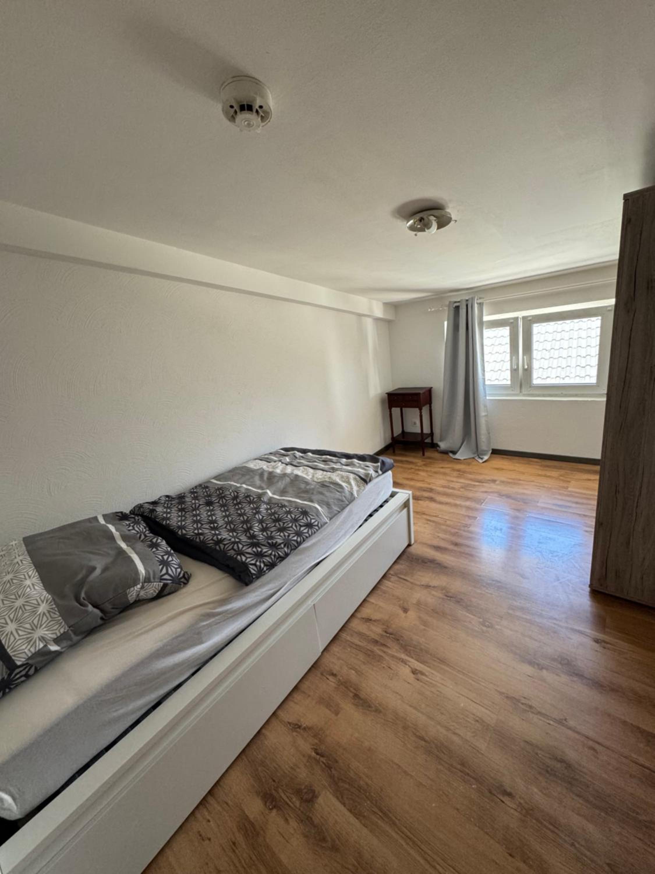 Three-Bedroom Apartment photo 2