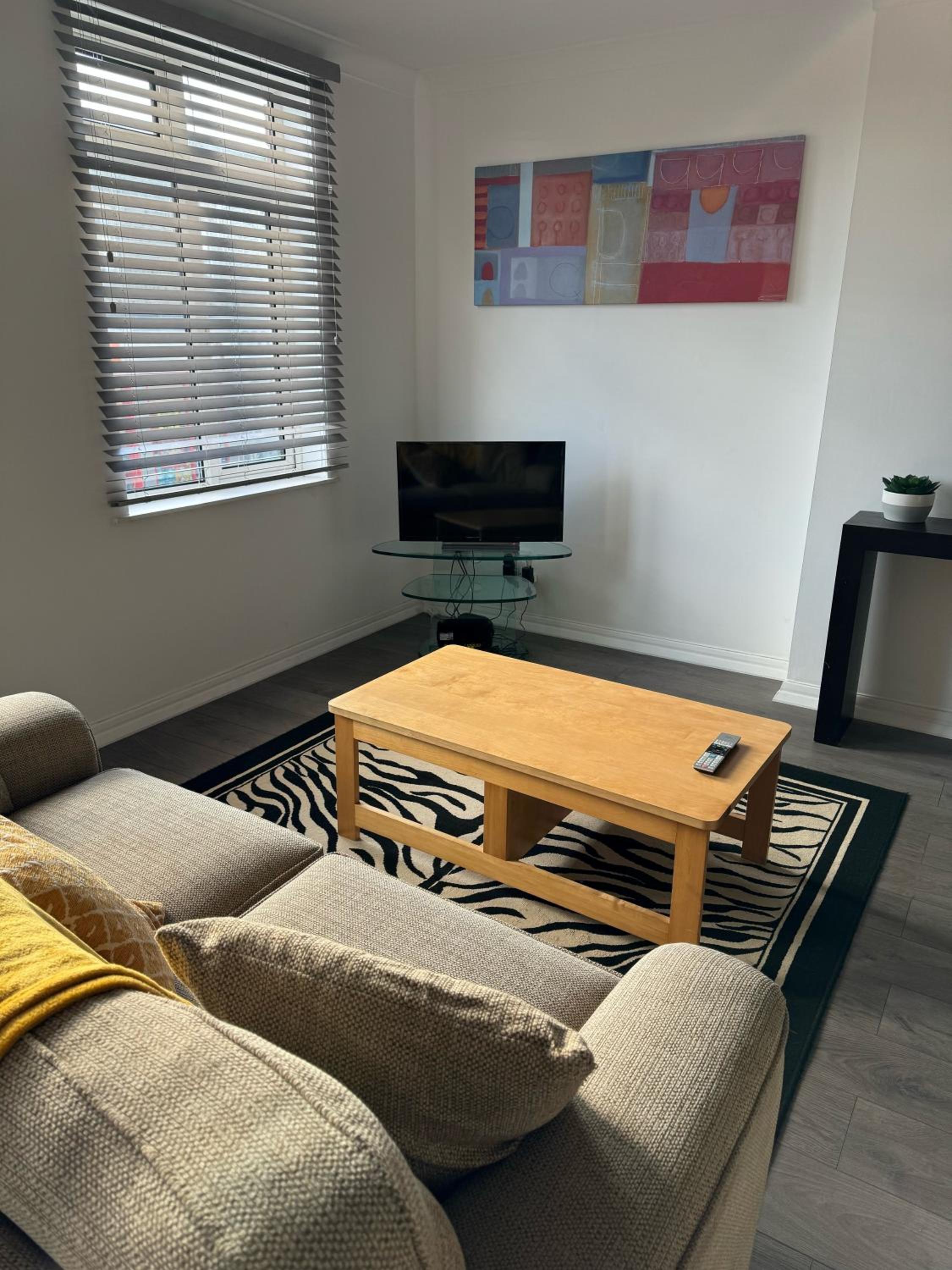 One-Bedroom Apartment photo 3