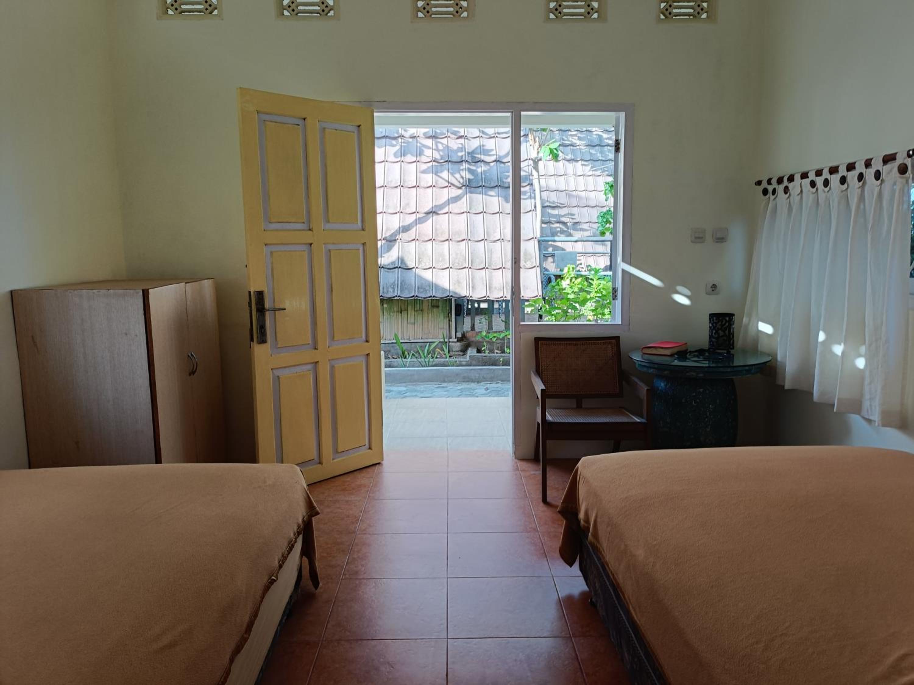 Budget Double Room - Photo 2