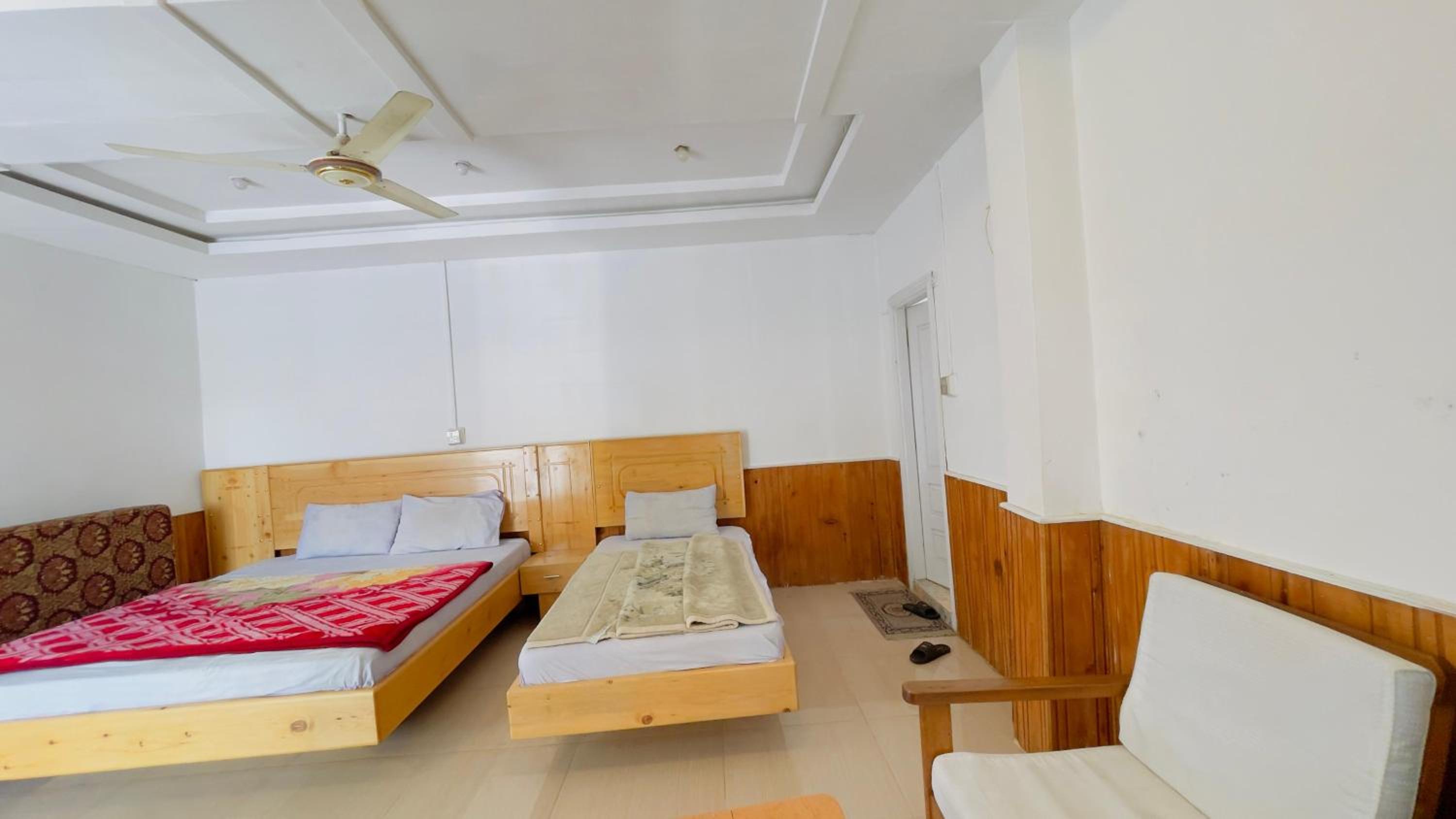Triple Room With Private Bathroom photo 1