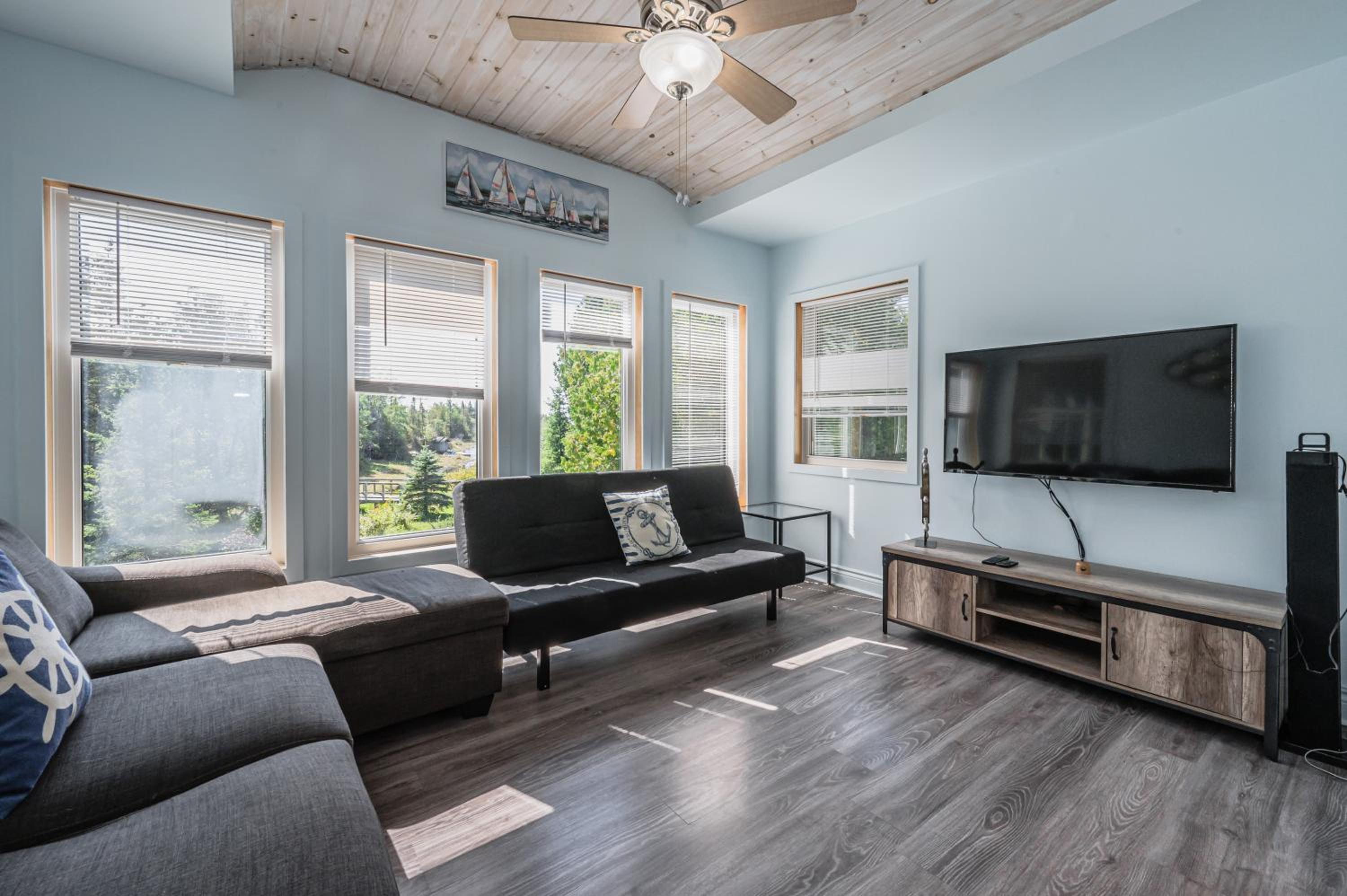 Four-Bedroom House photo 1