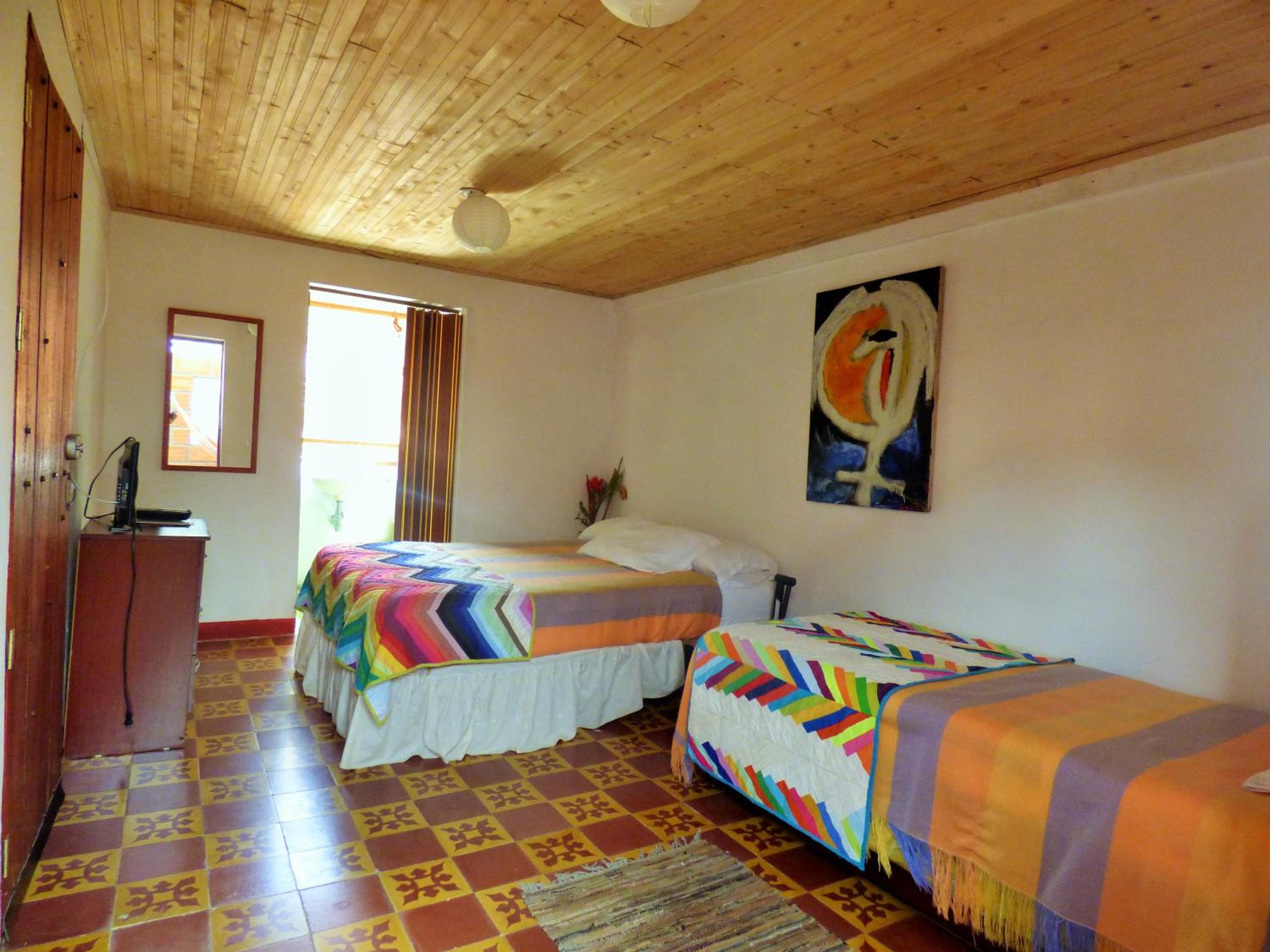 Deluxe Family Room photo 3