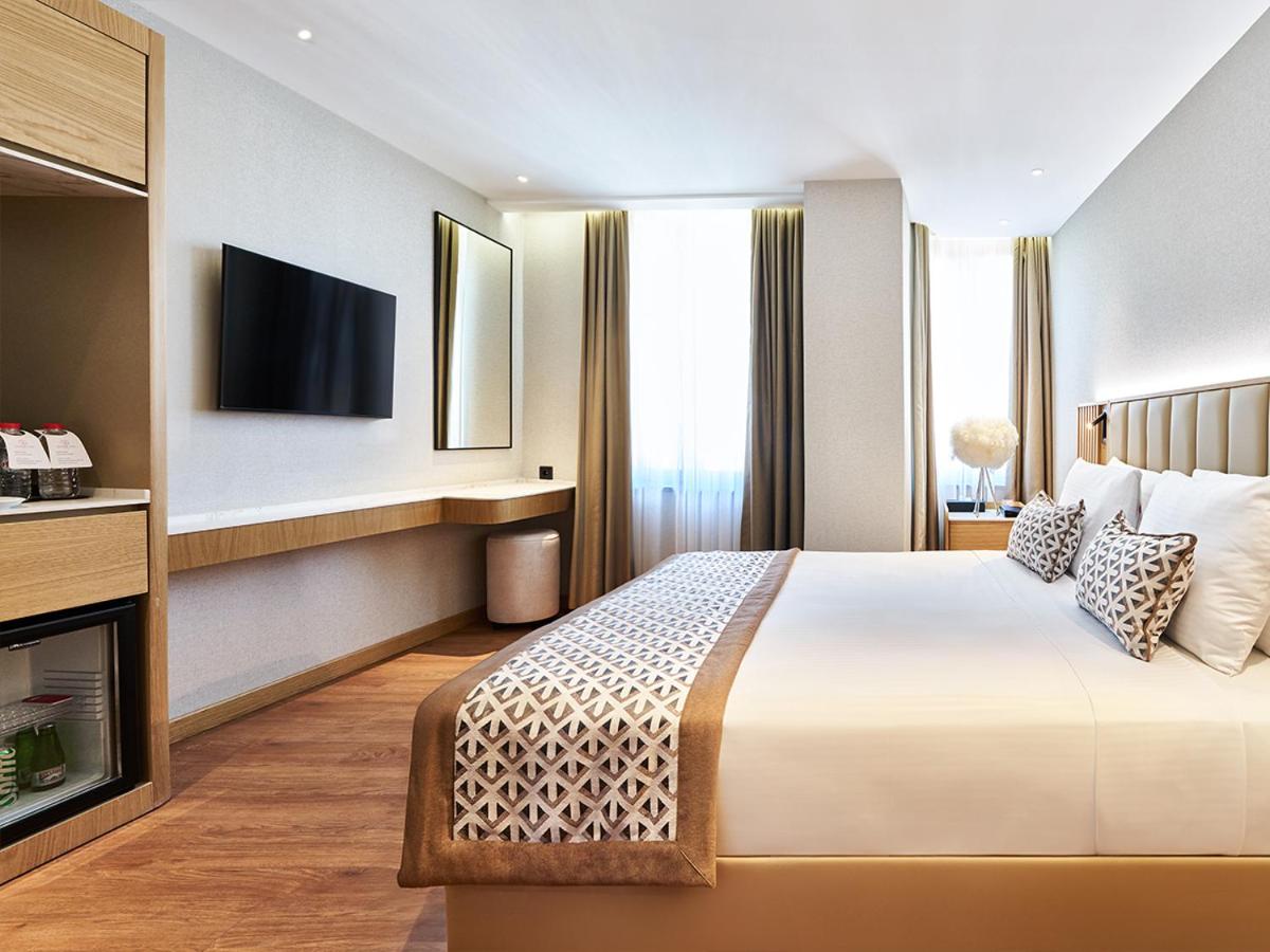 Deluxe Double Room photo 2