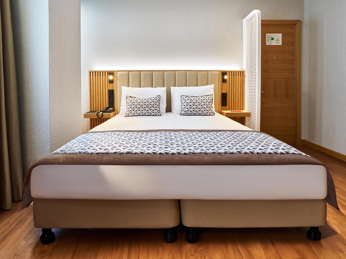 Deluxe Double Room photo 3