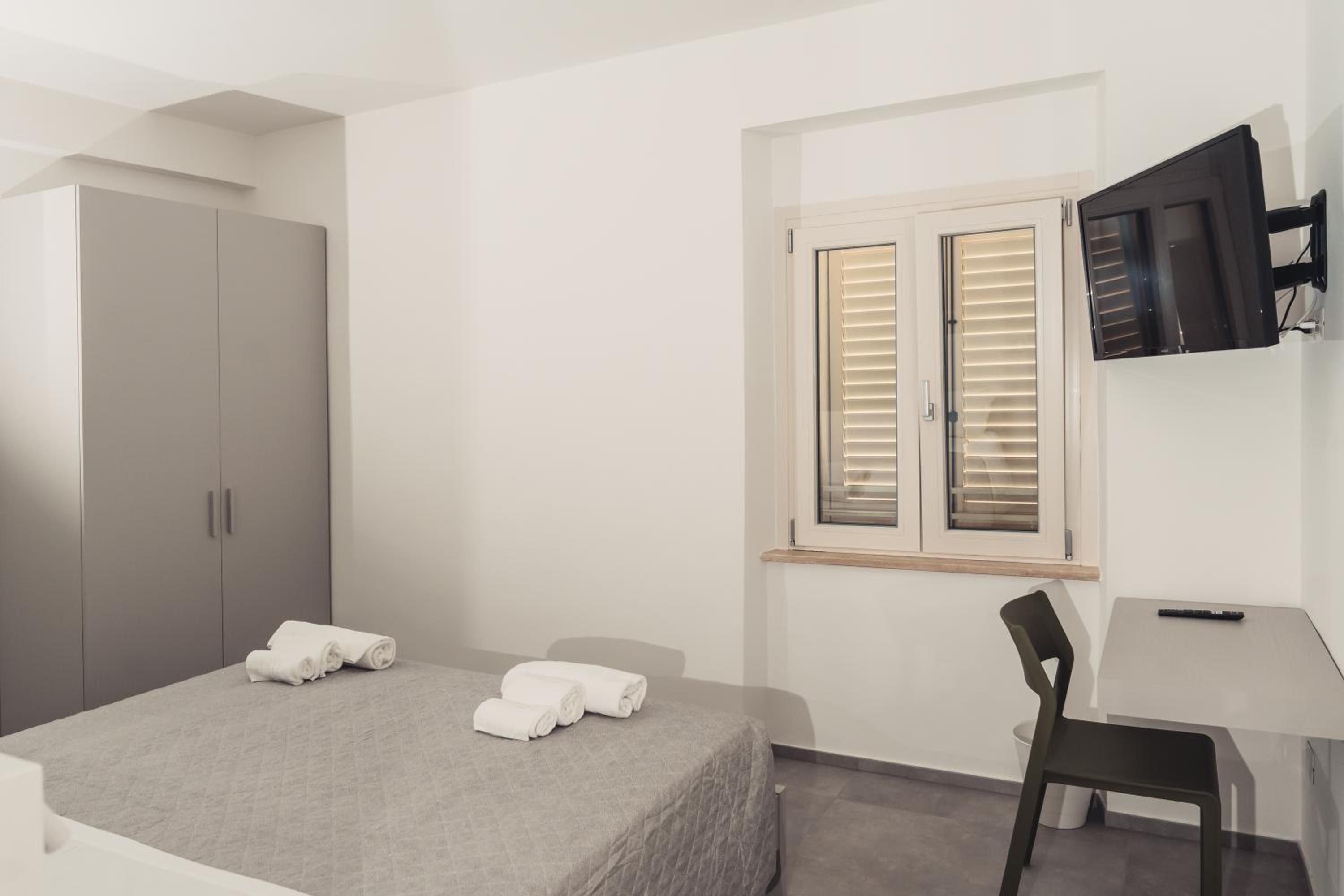 Double Room with Private Bathroom photo 1