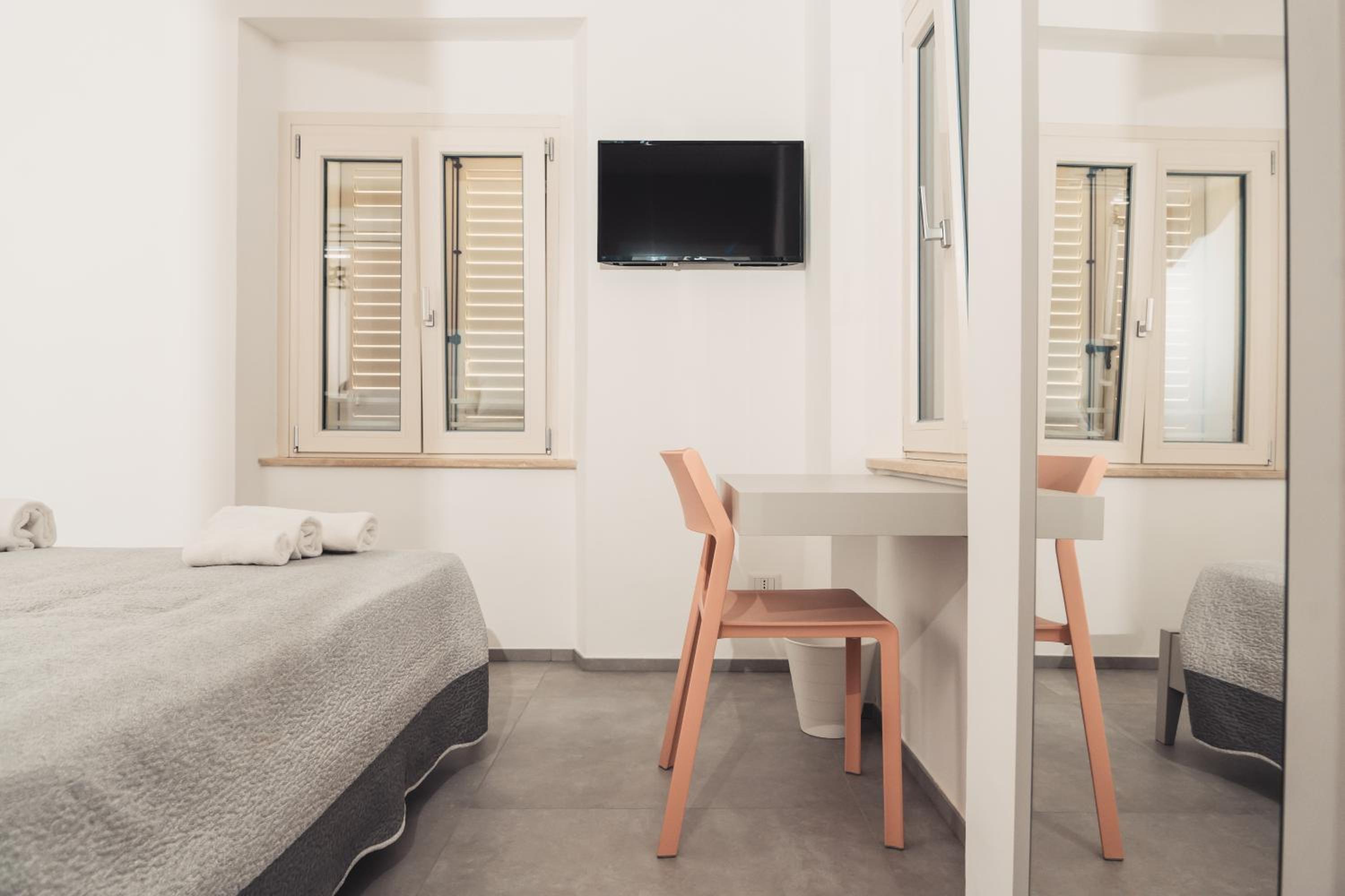 Double Room with Private Bathroom photo 3