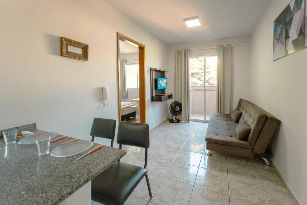 One-Bedroom Apartment photo 2