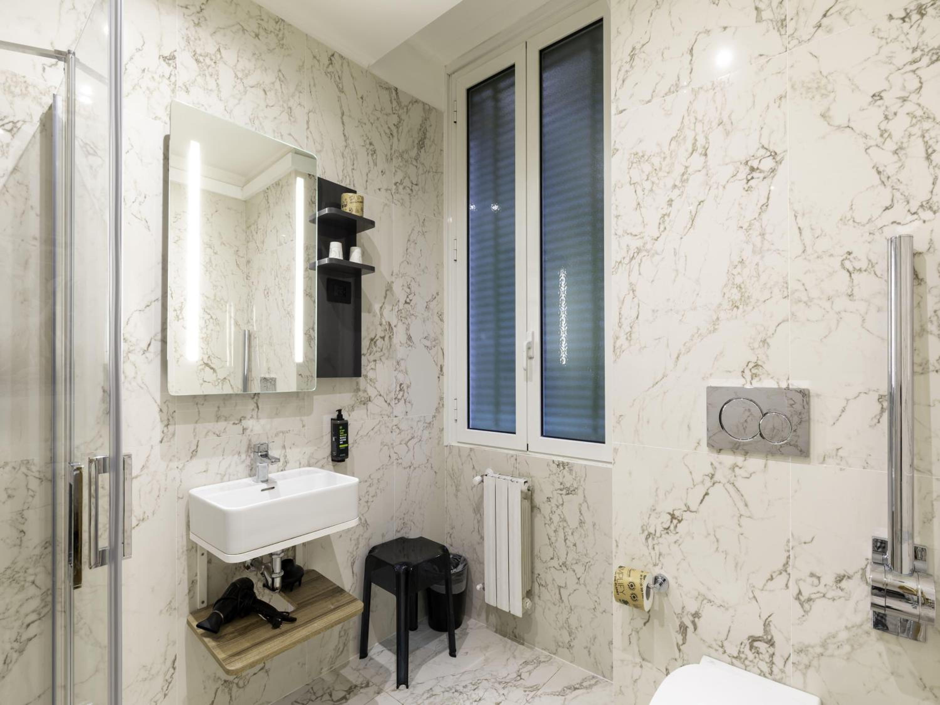 Triple Room - Photo 6