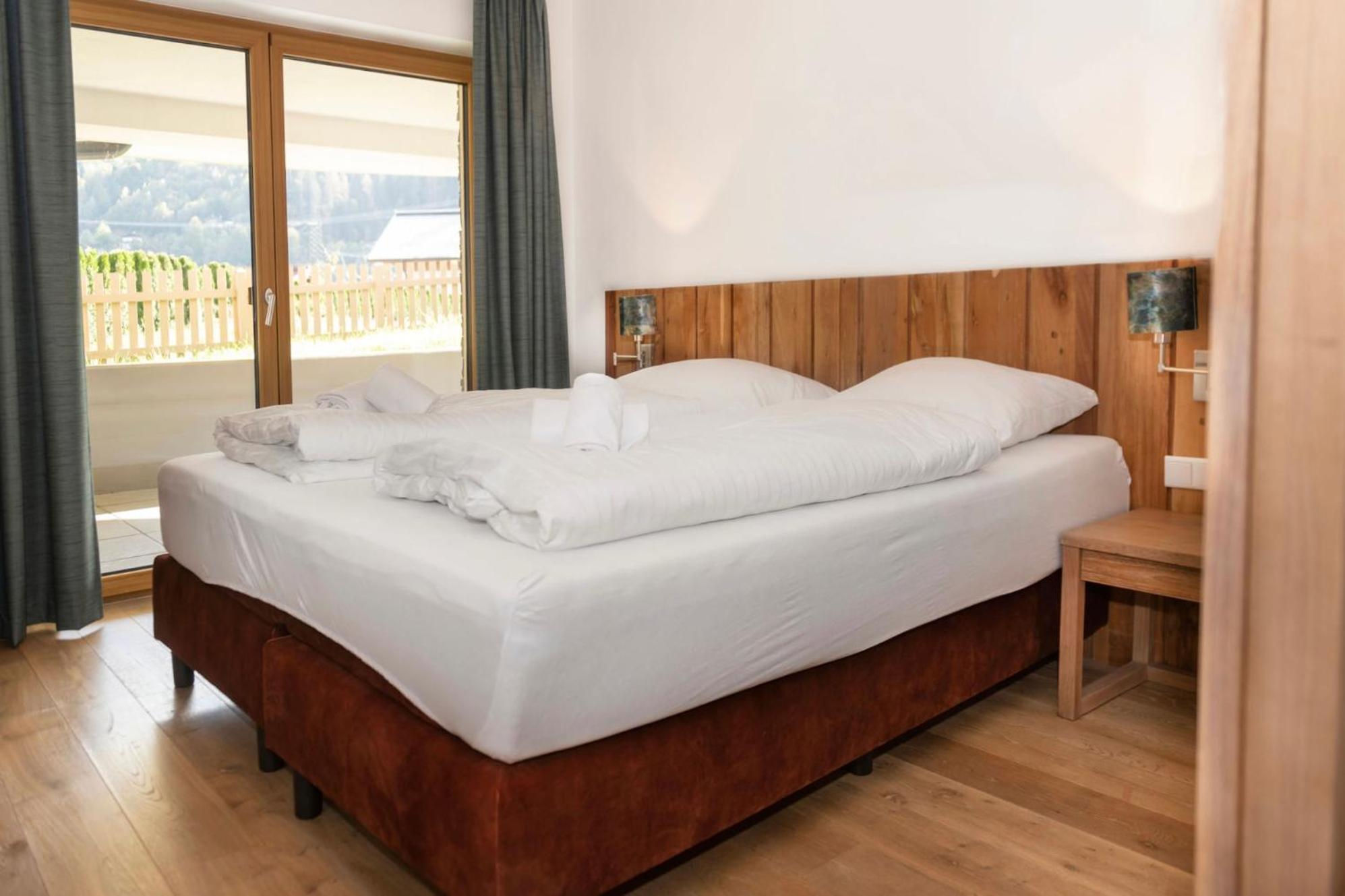 Four-Bedroom Apartment with Terrace (K12) photo 1