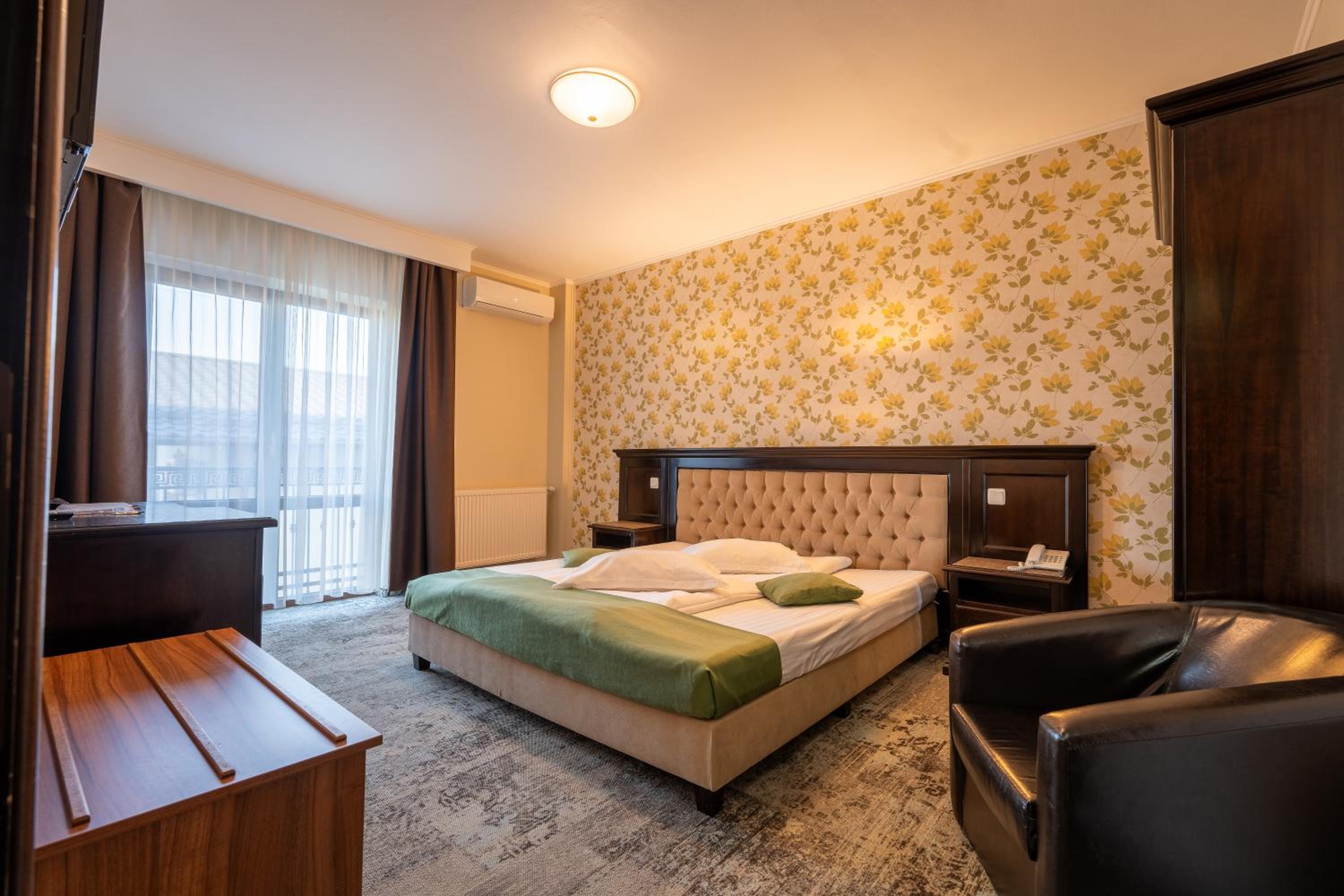 Executive Two-Bedroom Suite photo 2