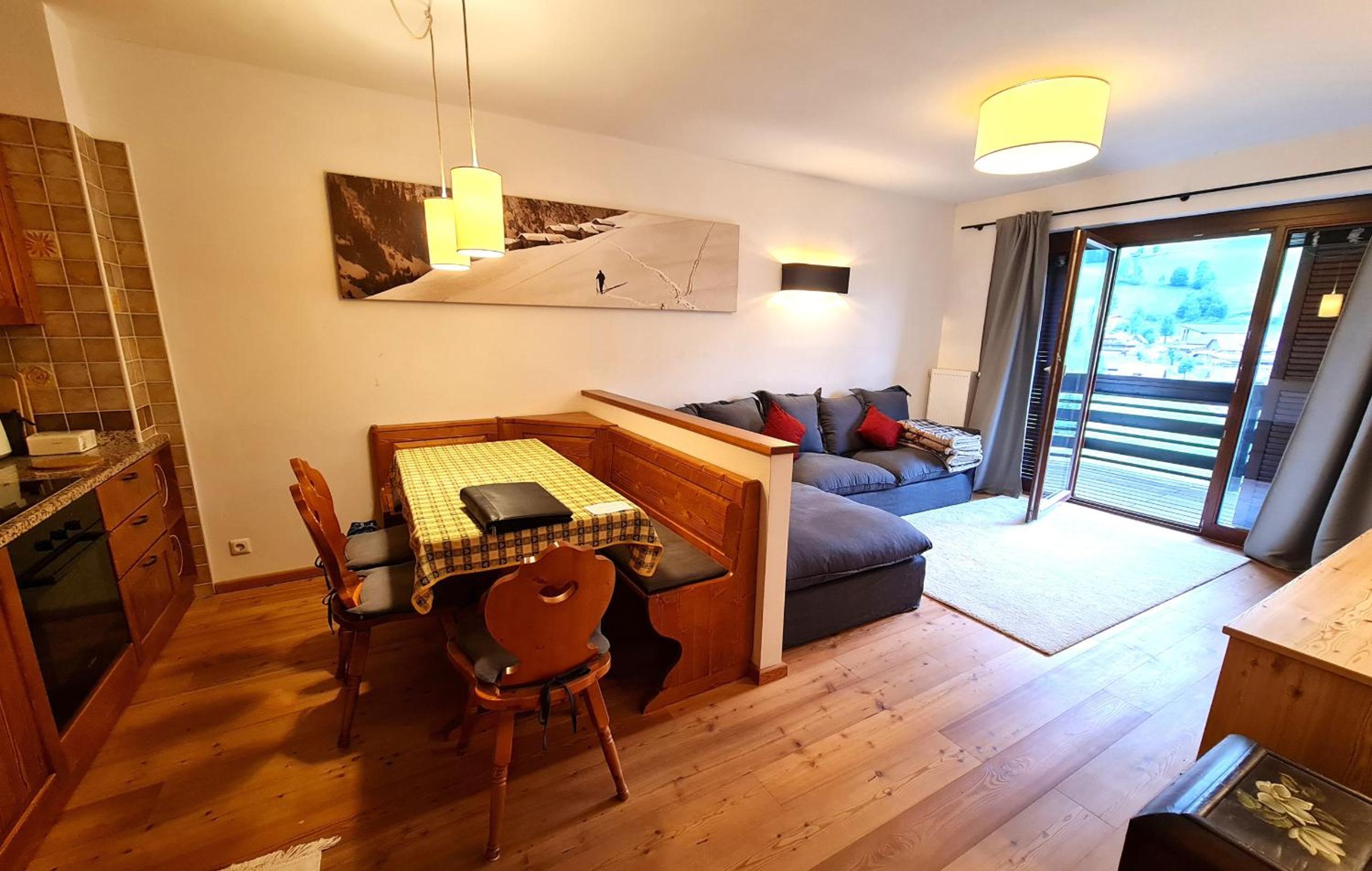 Apartment photo 2