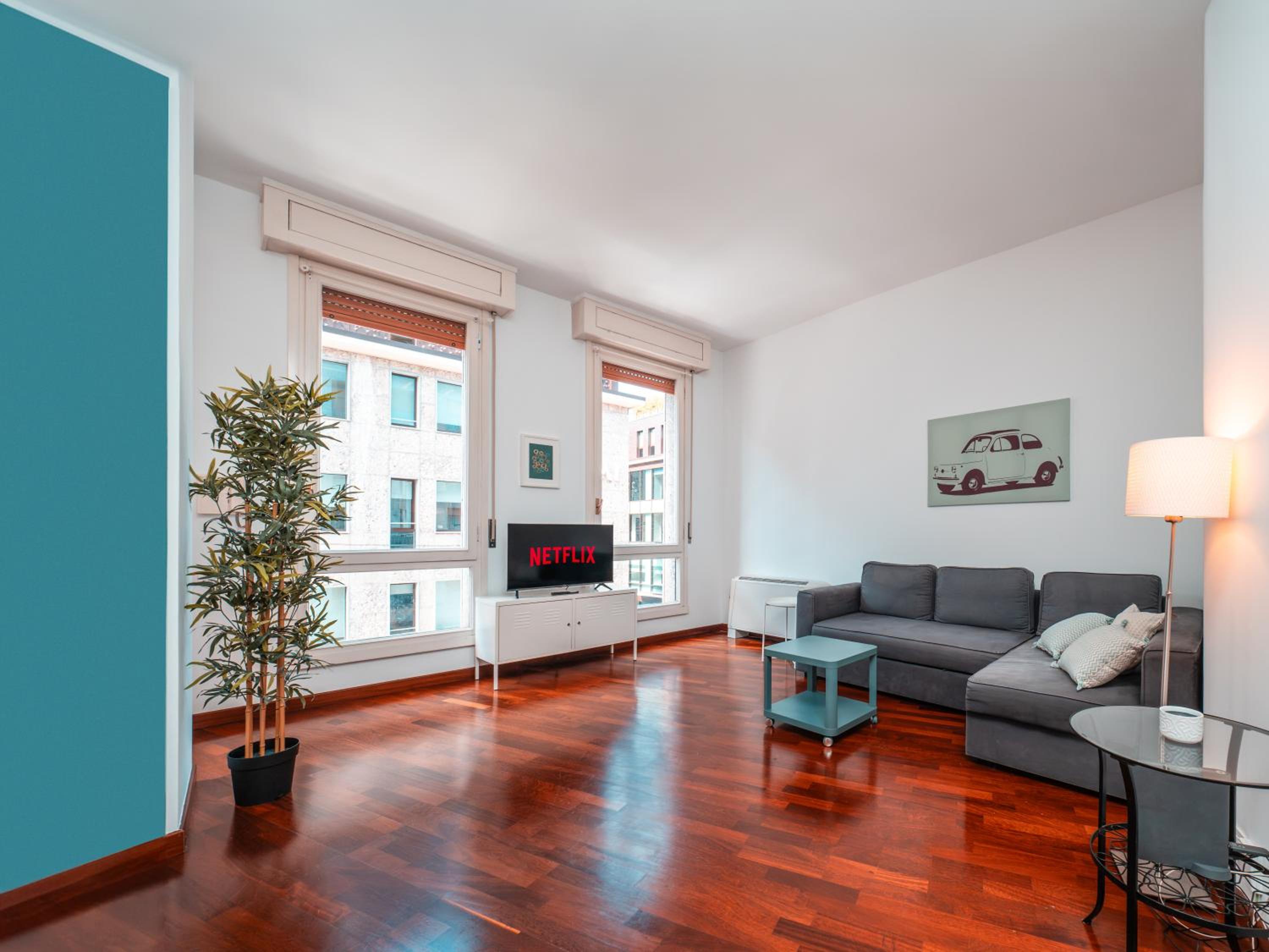 One-Bedroom Apartment