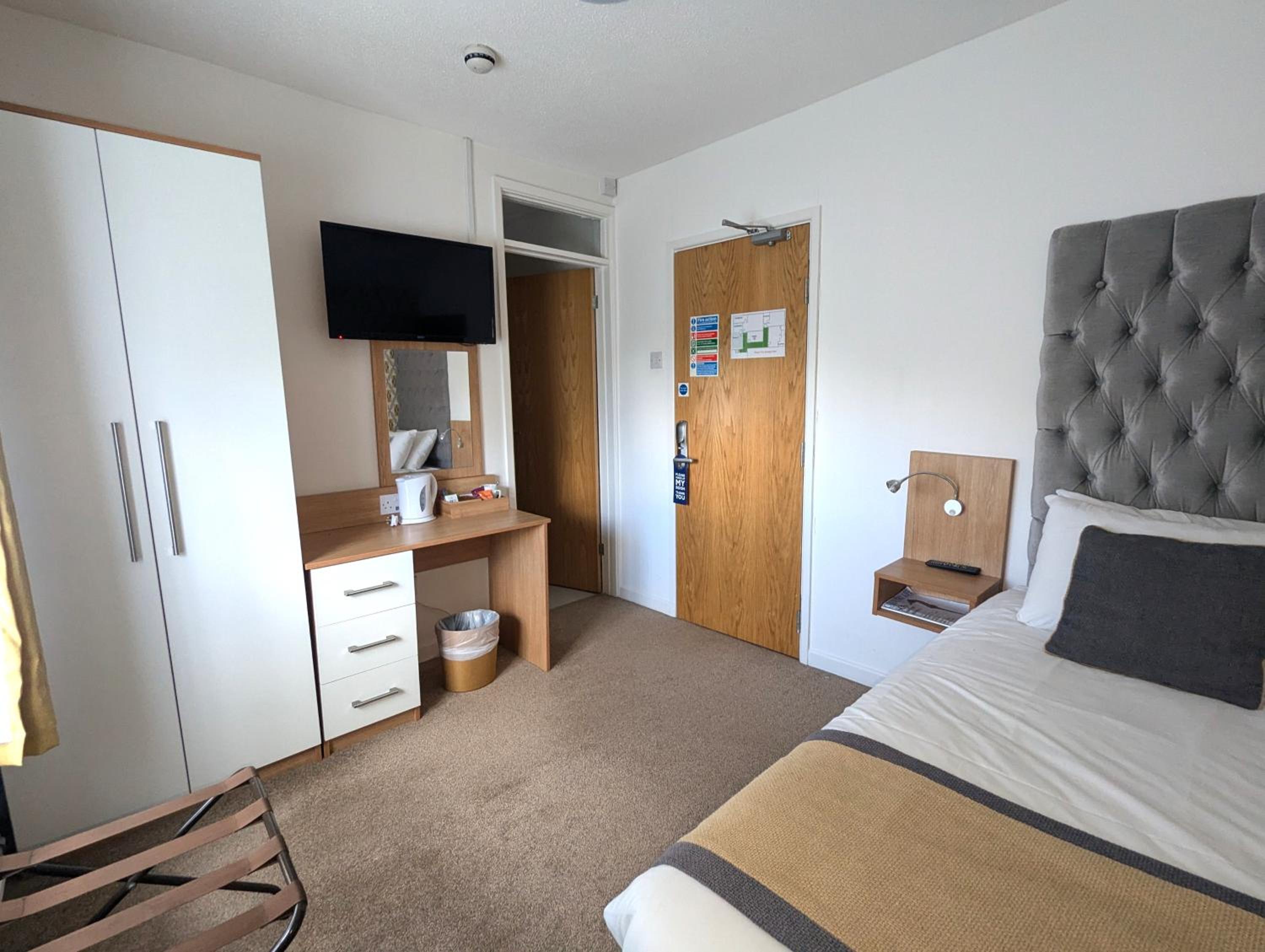 Small Double Room photo 1