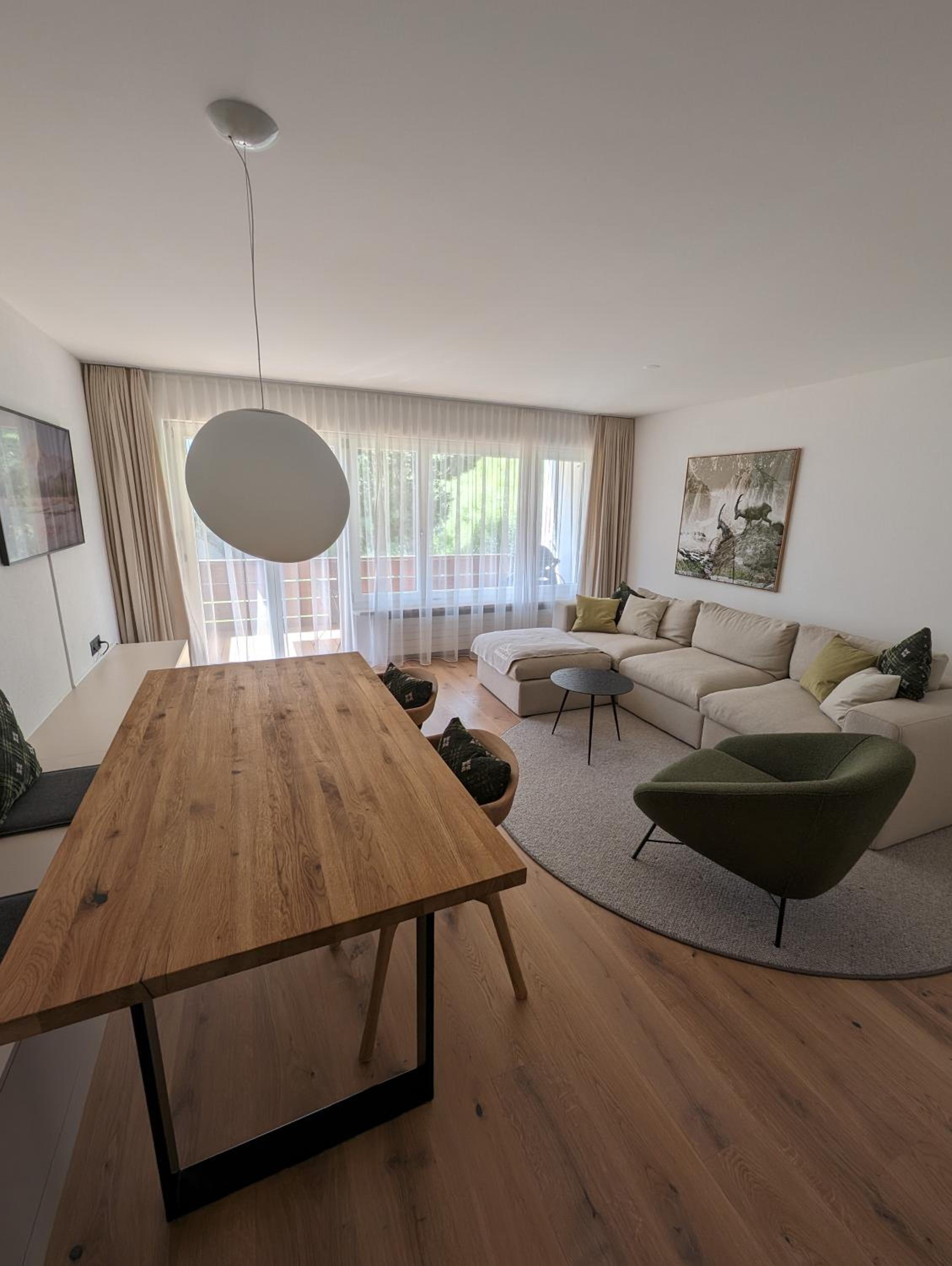 Apartment photo 2