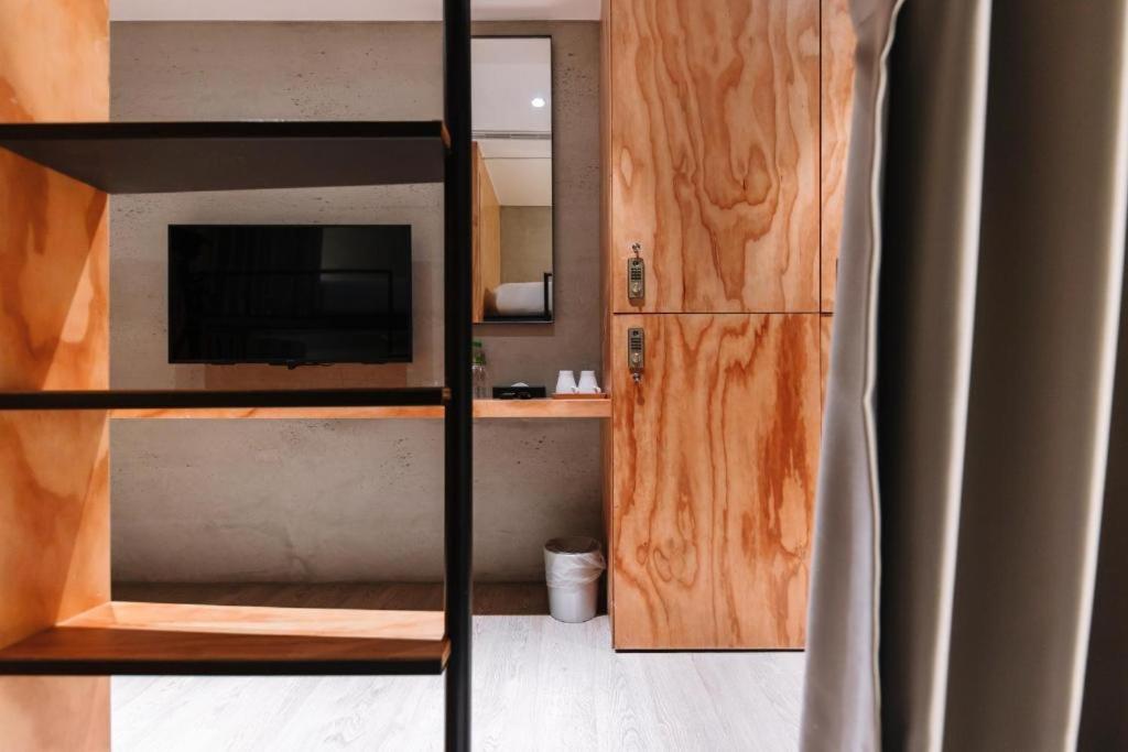 Bed in 4-Bed Mixed Dormitory Room photo 3