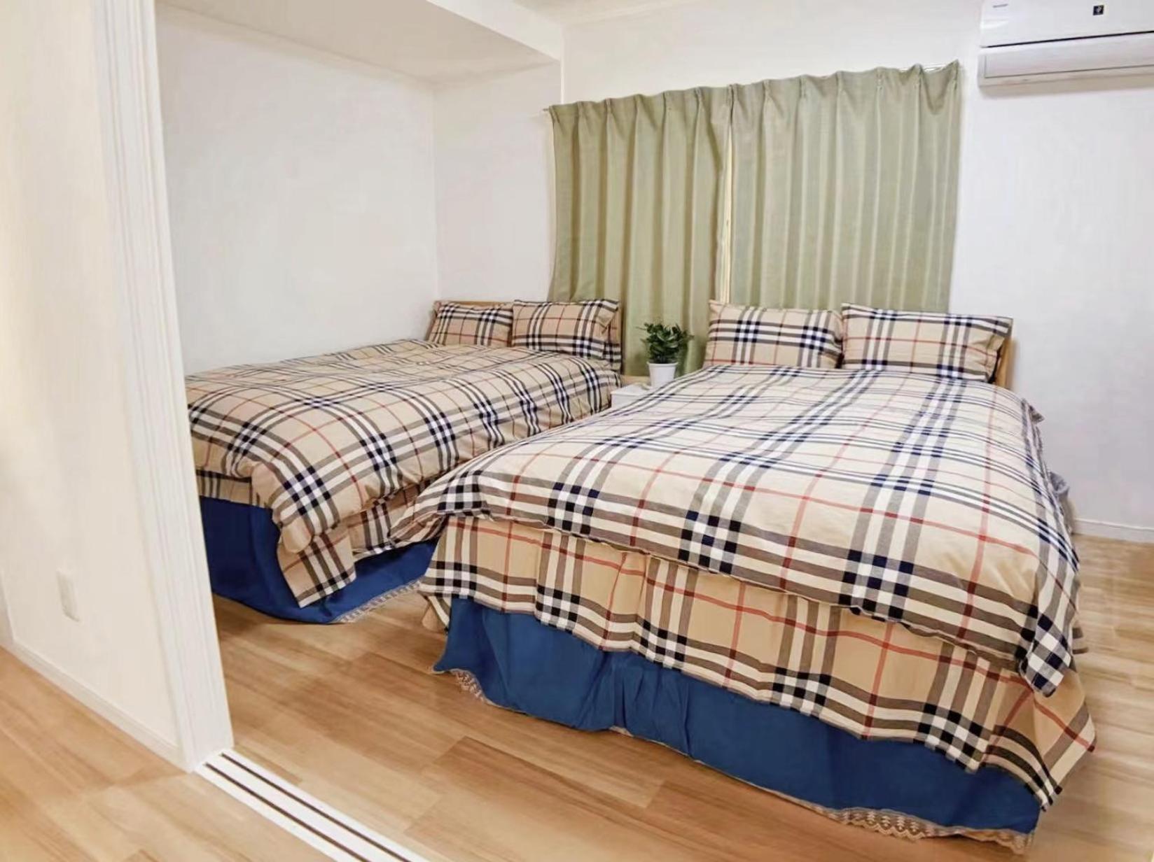 Two-Bedroom Suite thumbnail 6