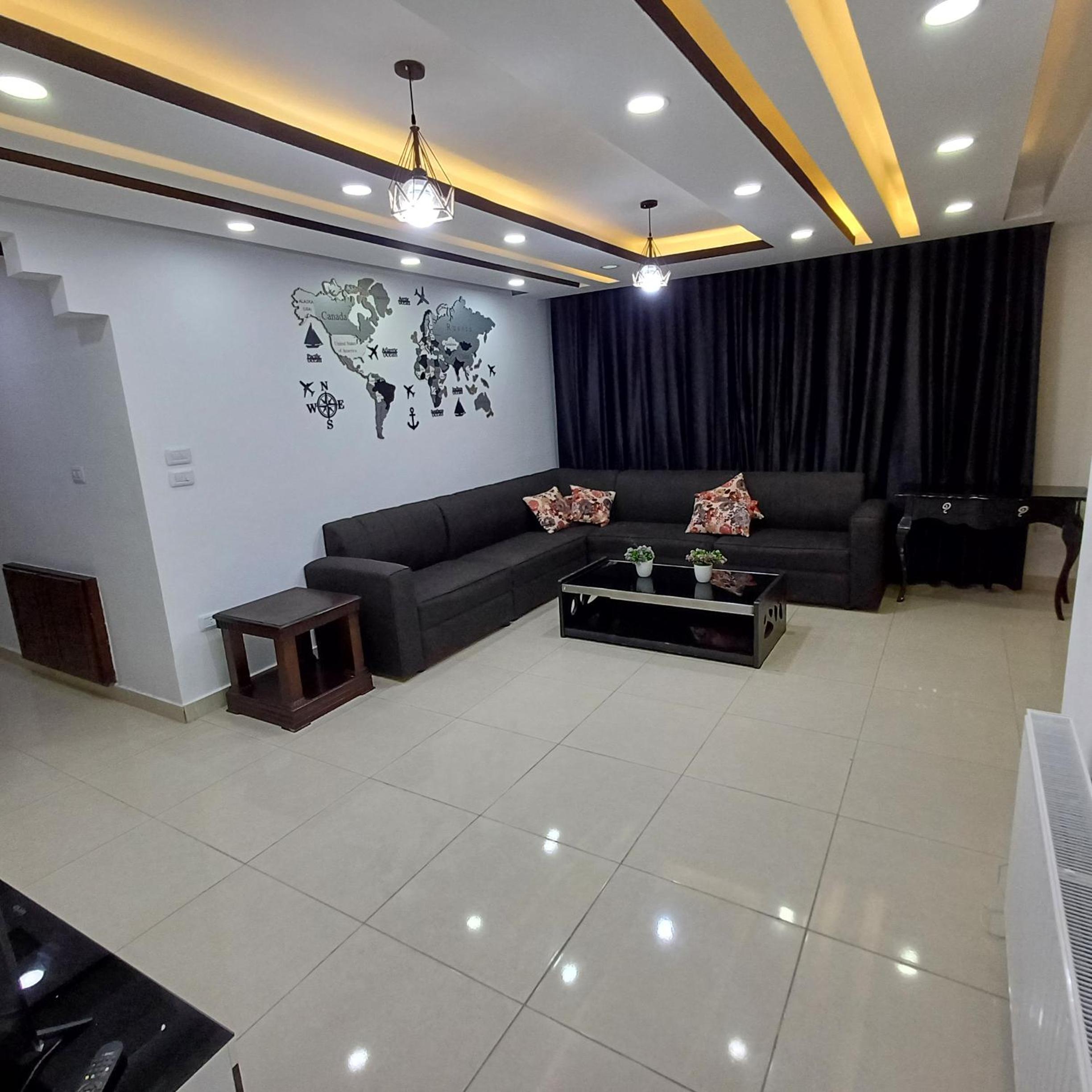 Apartment photo 1