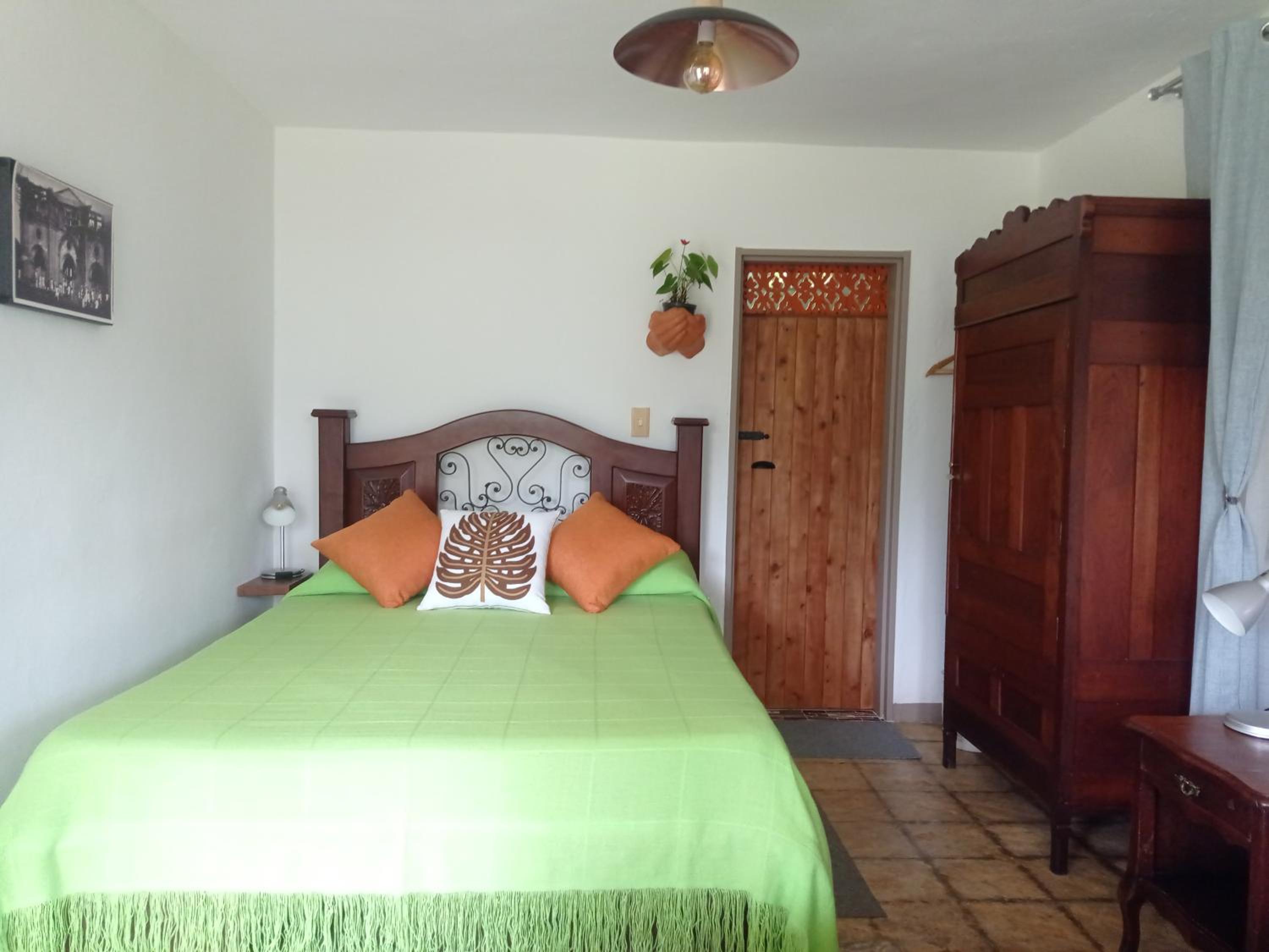 Triple Room with Private Bathroom photo 3