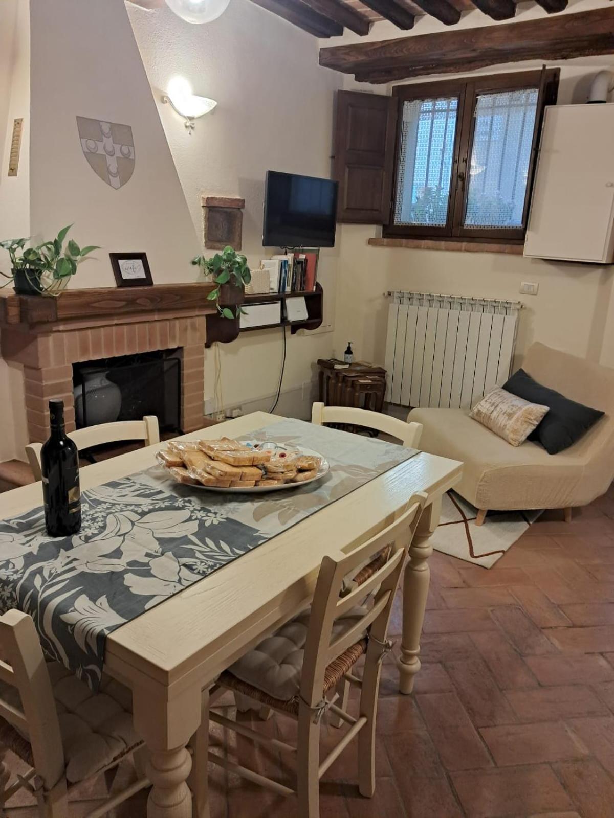 Apartment - Split Level photo 2