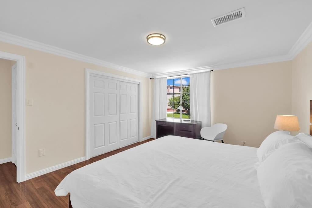 Three-Bedroom Villa photo 2