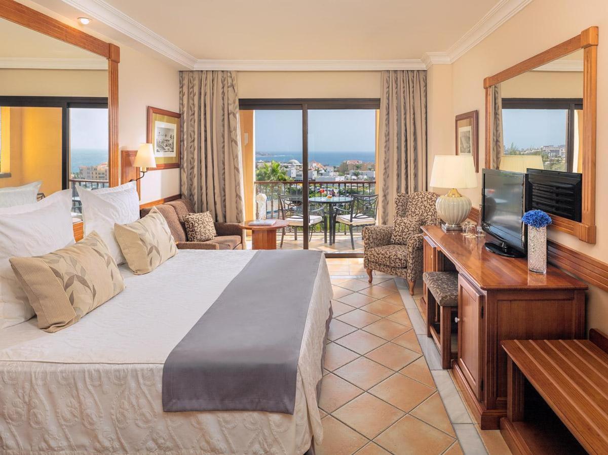 Royal Suite (4 Adults)