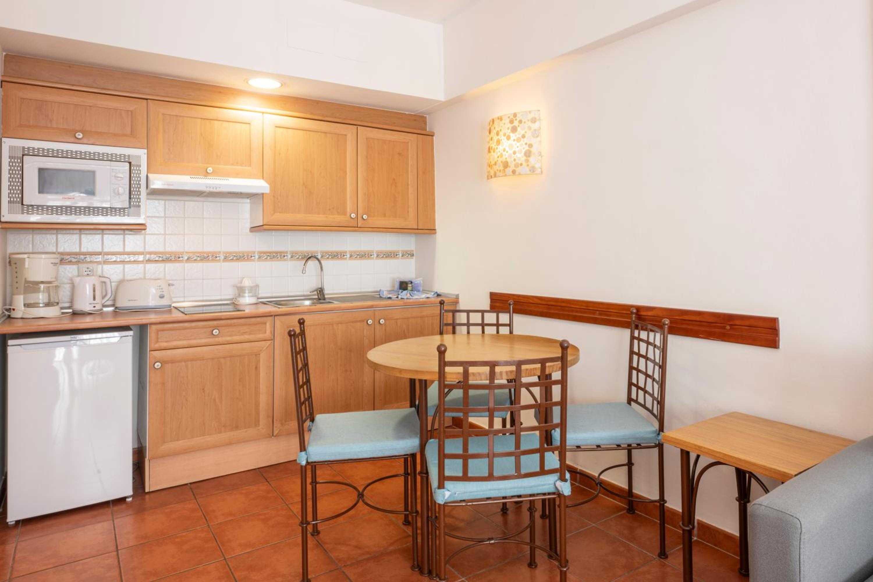 Bungalow (2 Adults + 1 Child) - Photo 5