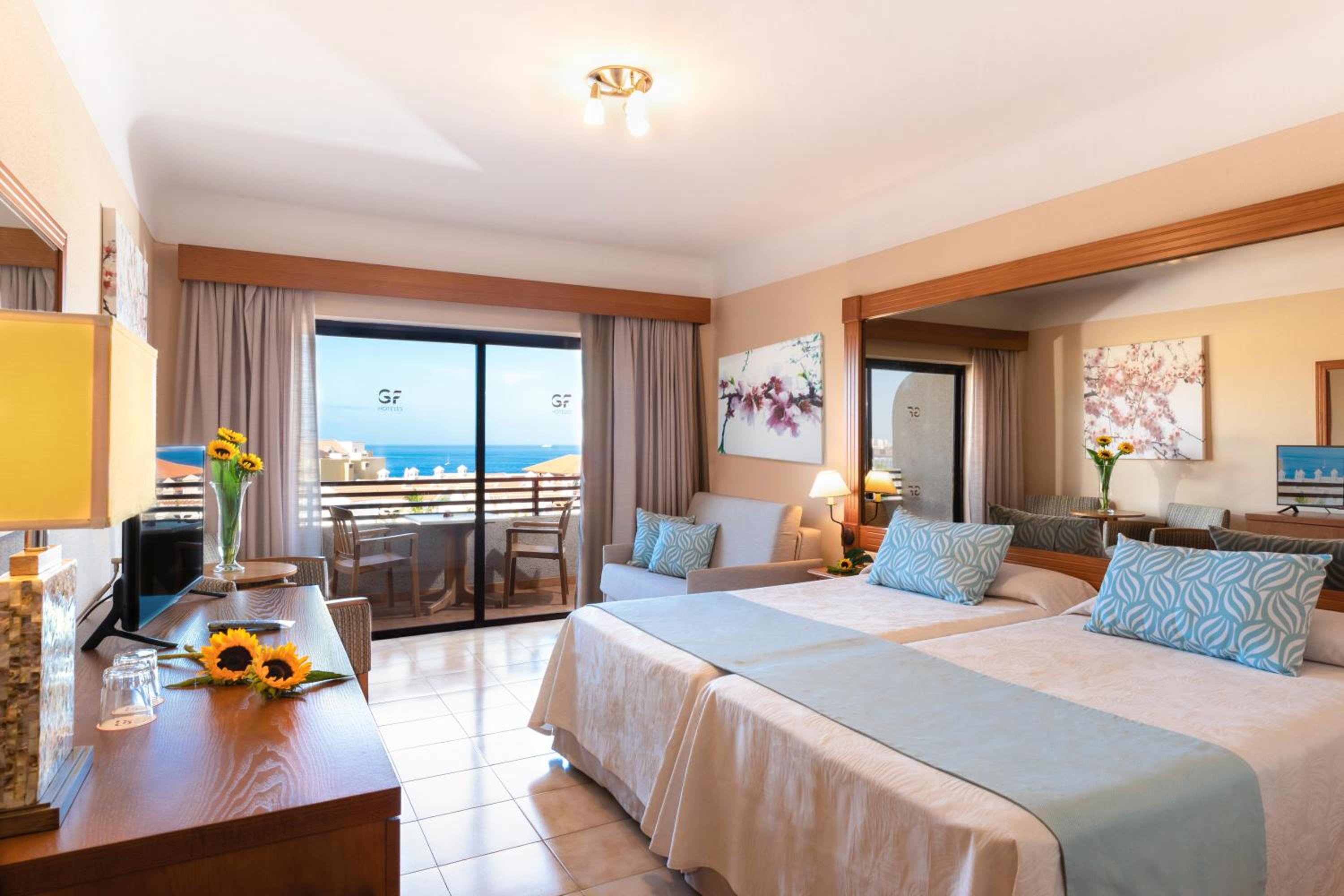 Double Room (3 Adults) thumbnail 5