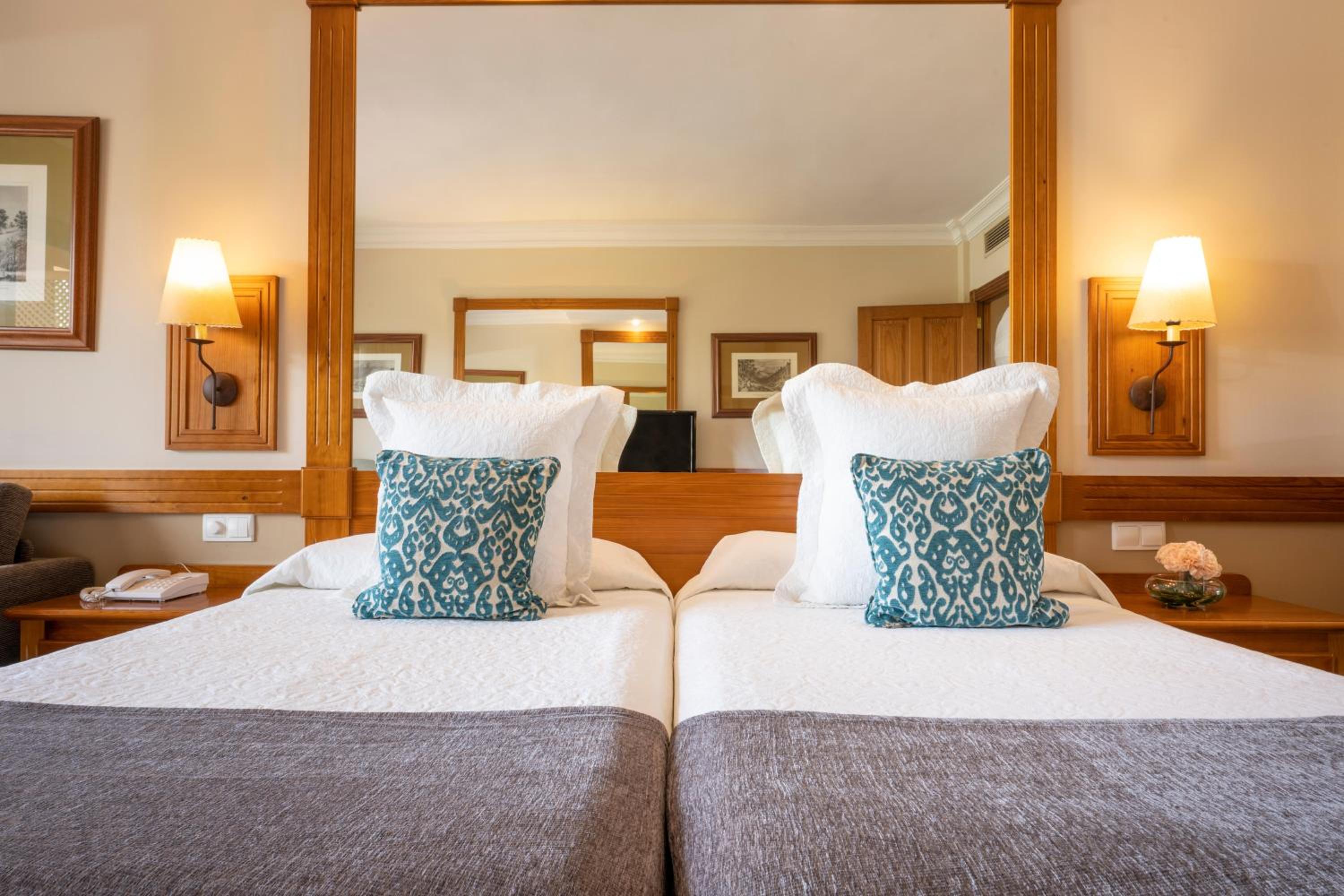 Double Room (1 Adult) thumbnail 5