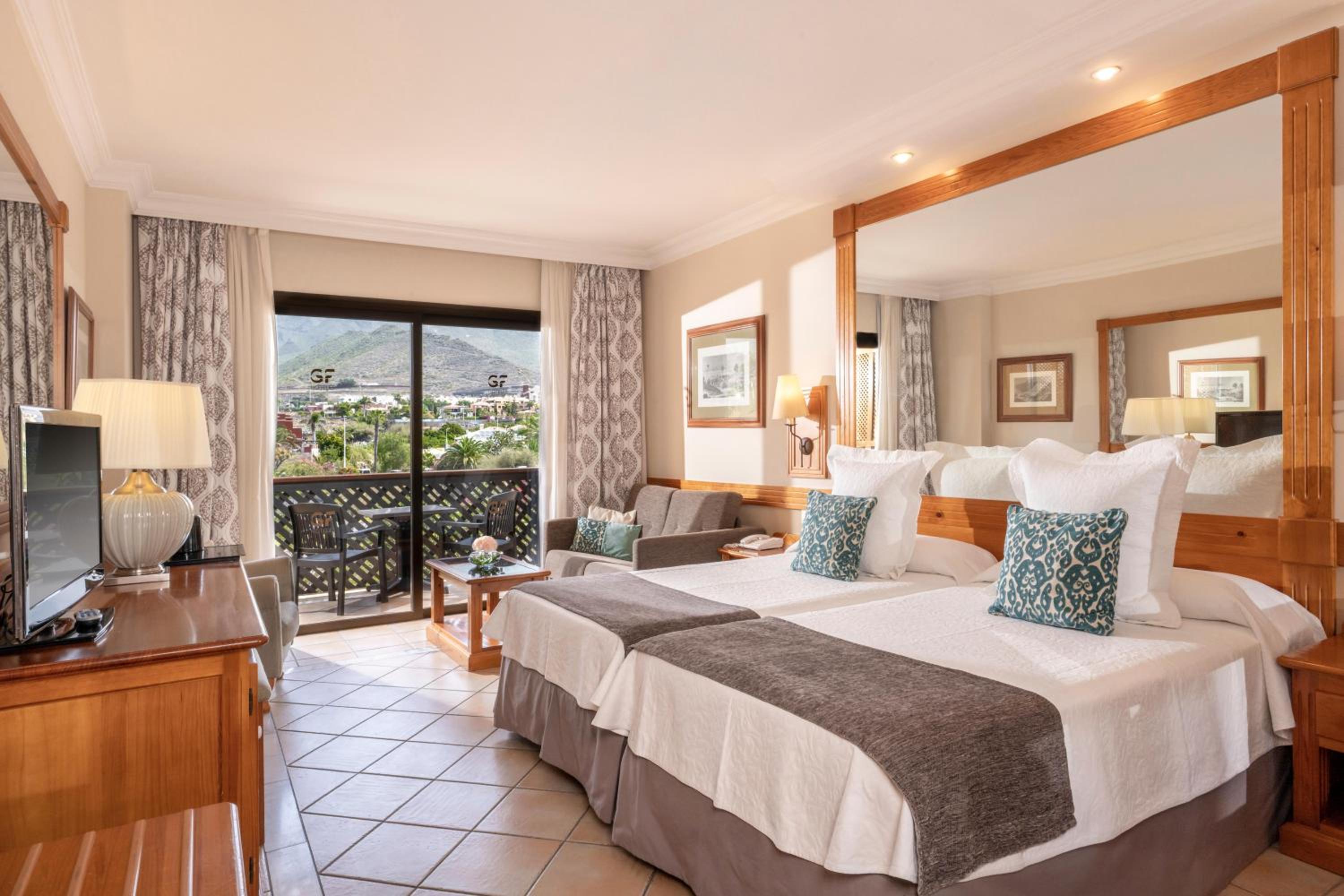 Double Room (1 Adult)