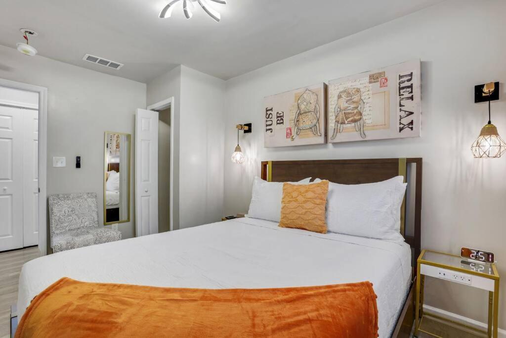 Three-Bedroom House photo 1