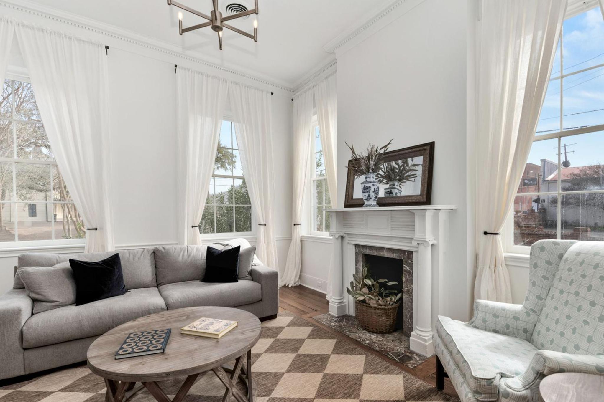 Three-Bedroom House - Photo 15