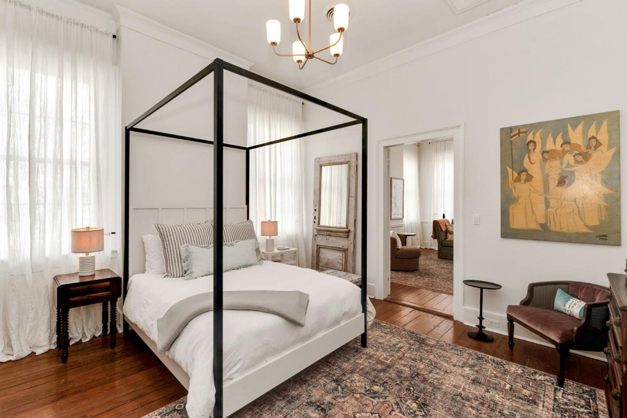 Three-Bedroom House - Photo 24