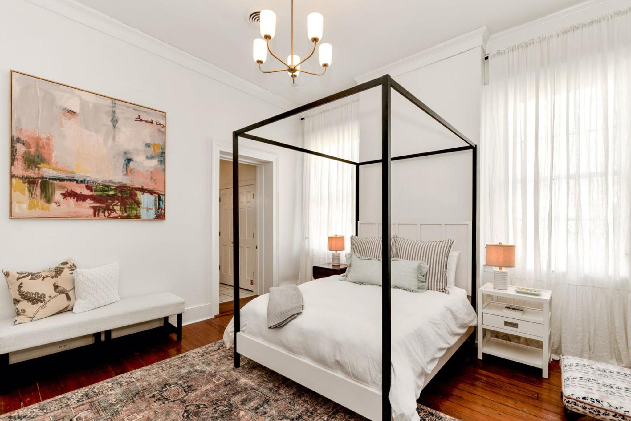 Three-Bedroom House - Photo 25