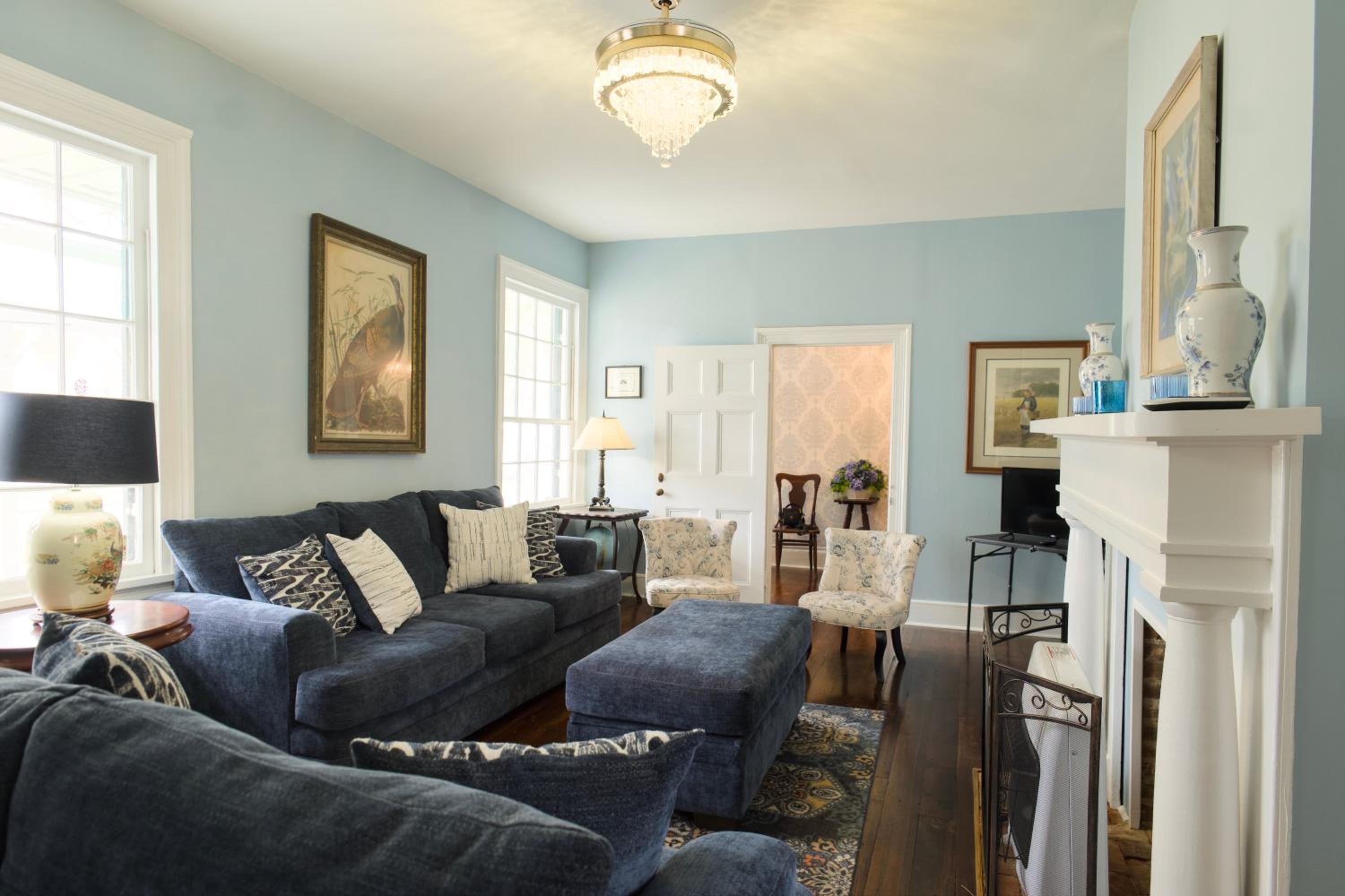 Three-Bedroom House photo 1