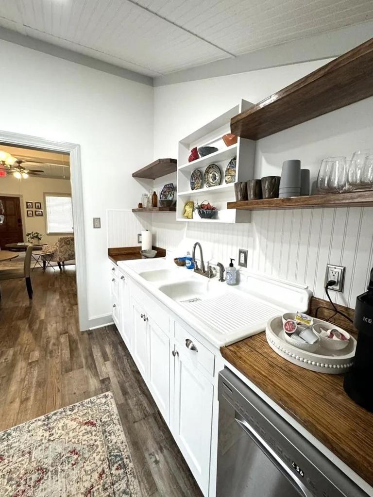 Two-Bedroom House photo 2