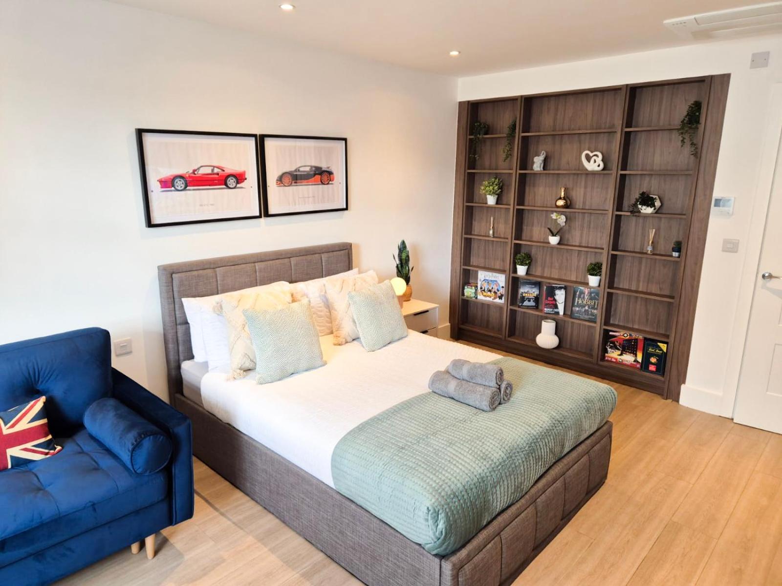 Studio Apartment photo 2