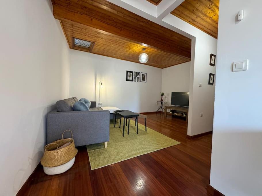 Three-Bedroom House photo 3
