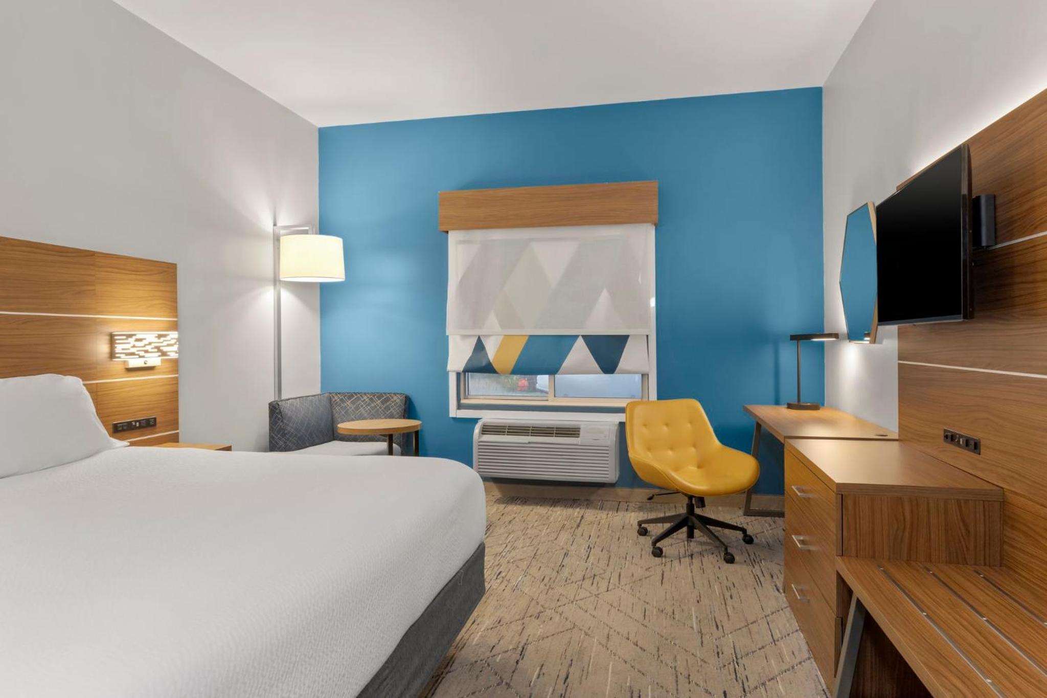 Standard King Room - Photo 1