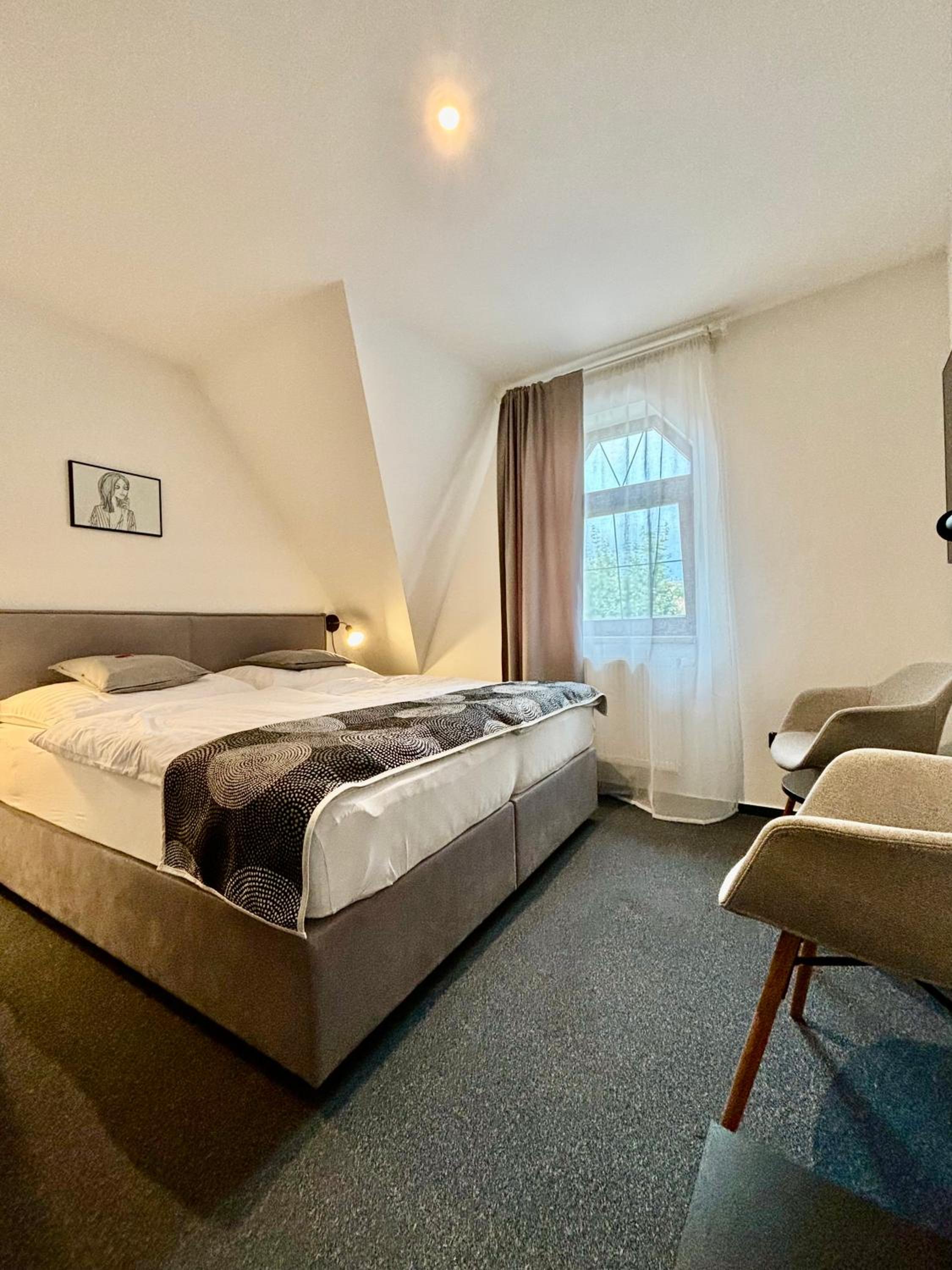 Standard Double Room photo 2