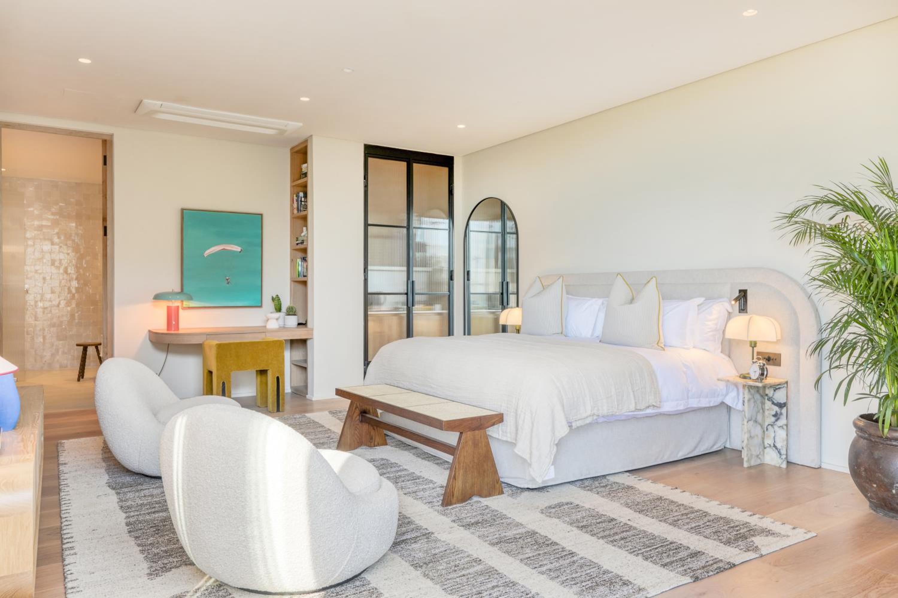 Executive King Room - Photo 3